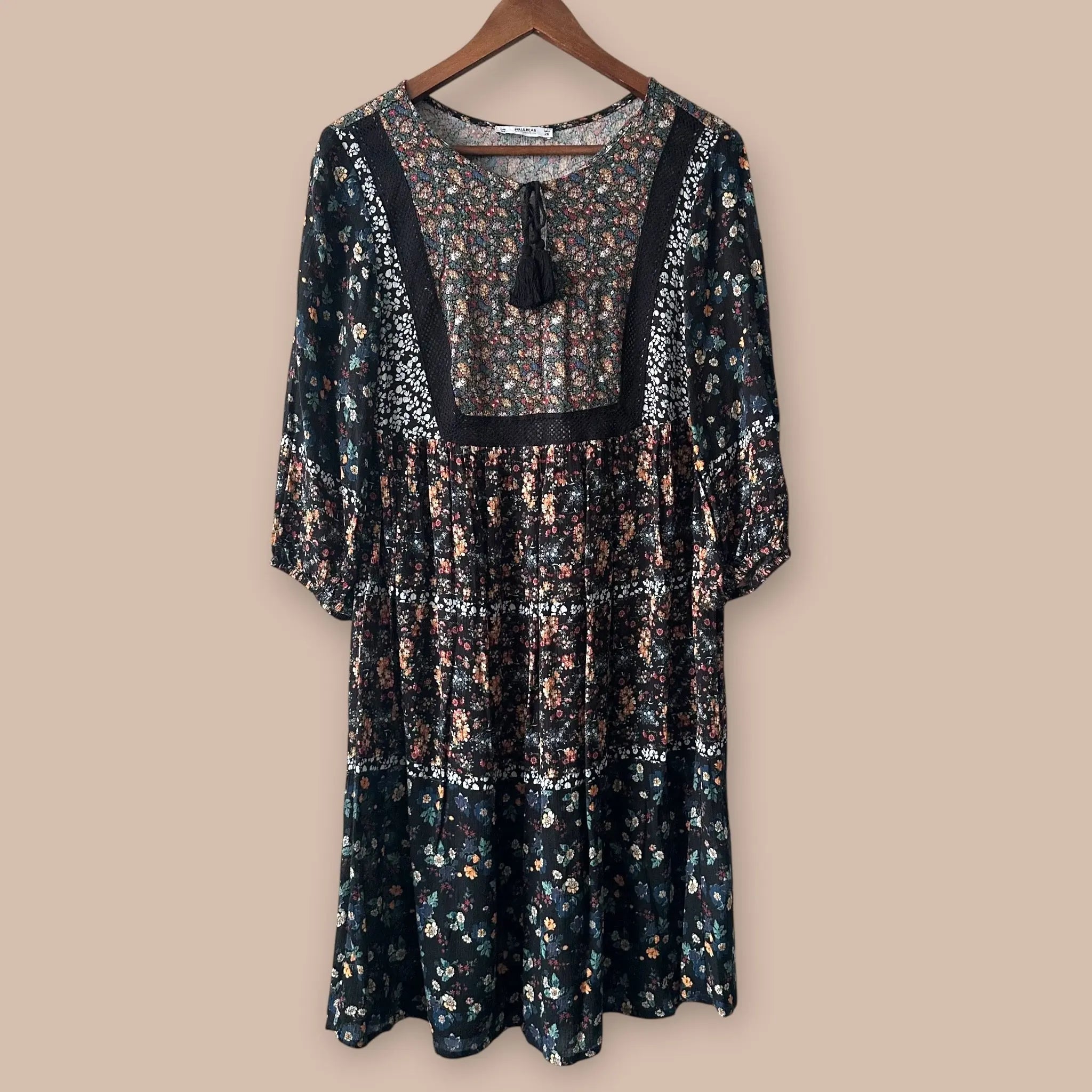 Pull&Bear viskoosimekko M Bloomy Moon