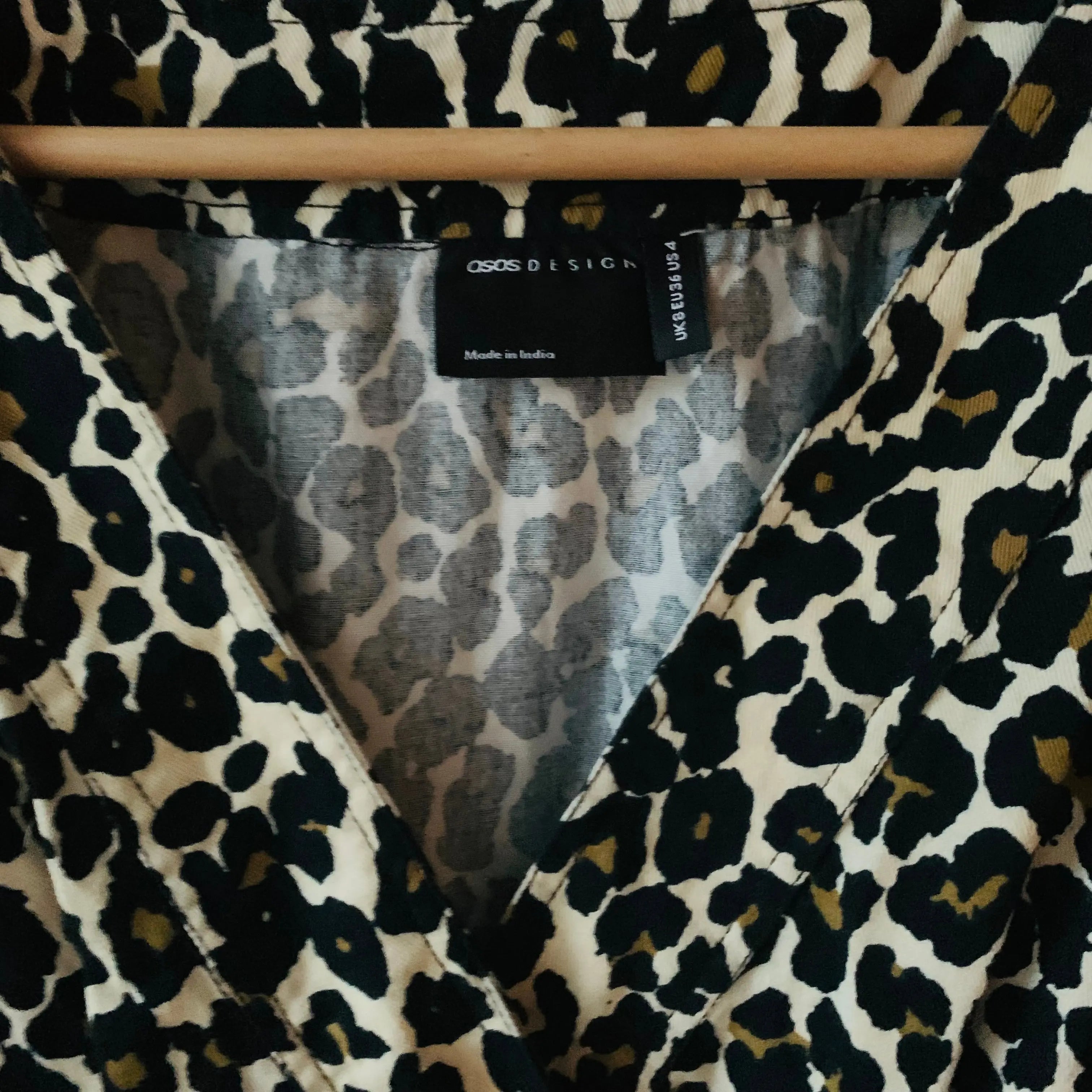 Asos leopardimekko 36 Bloomy Moon