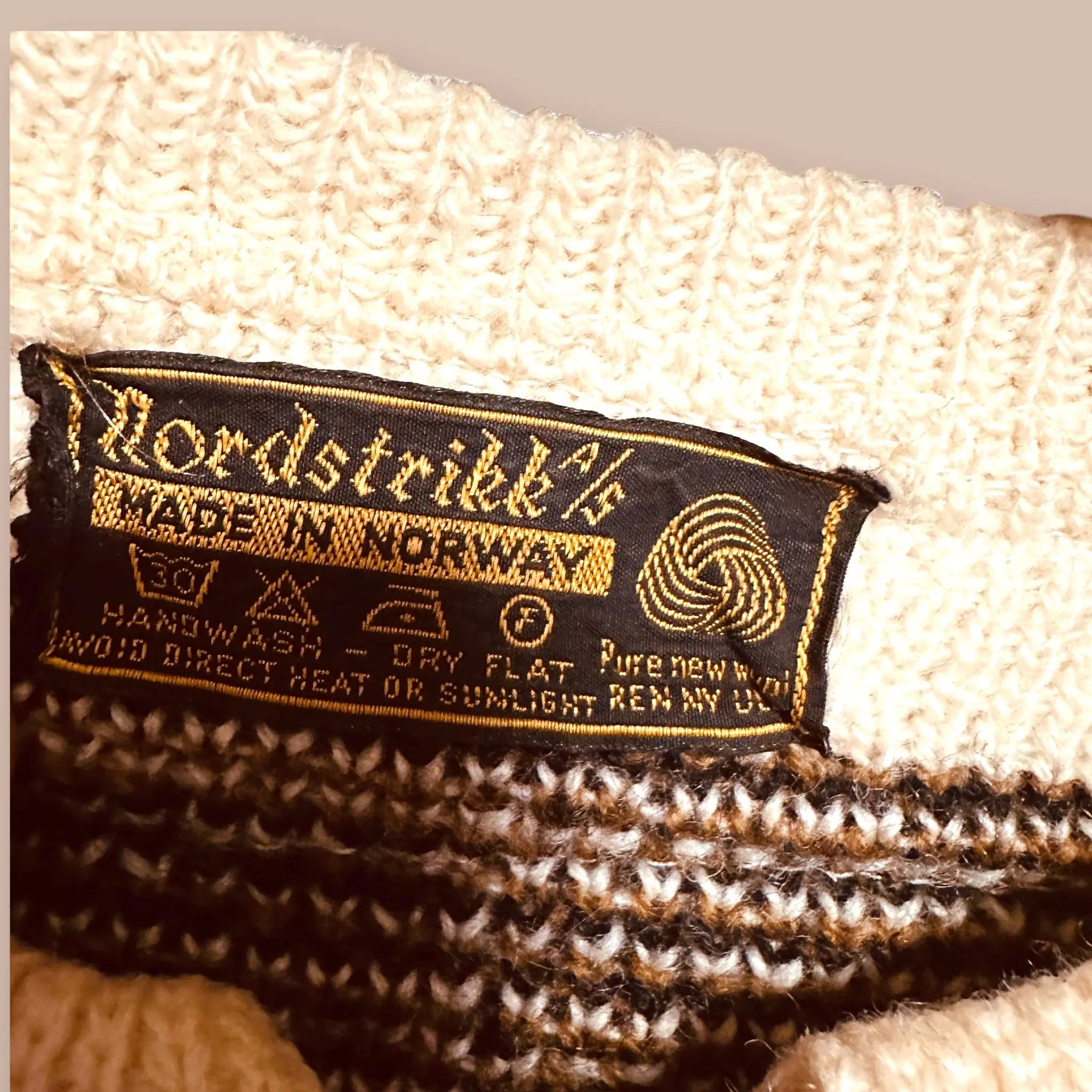 Nordstrikk vintage villatakki S-L Bloomy Moon