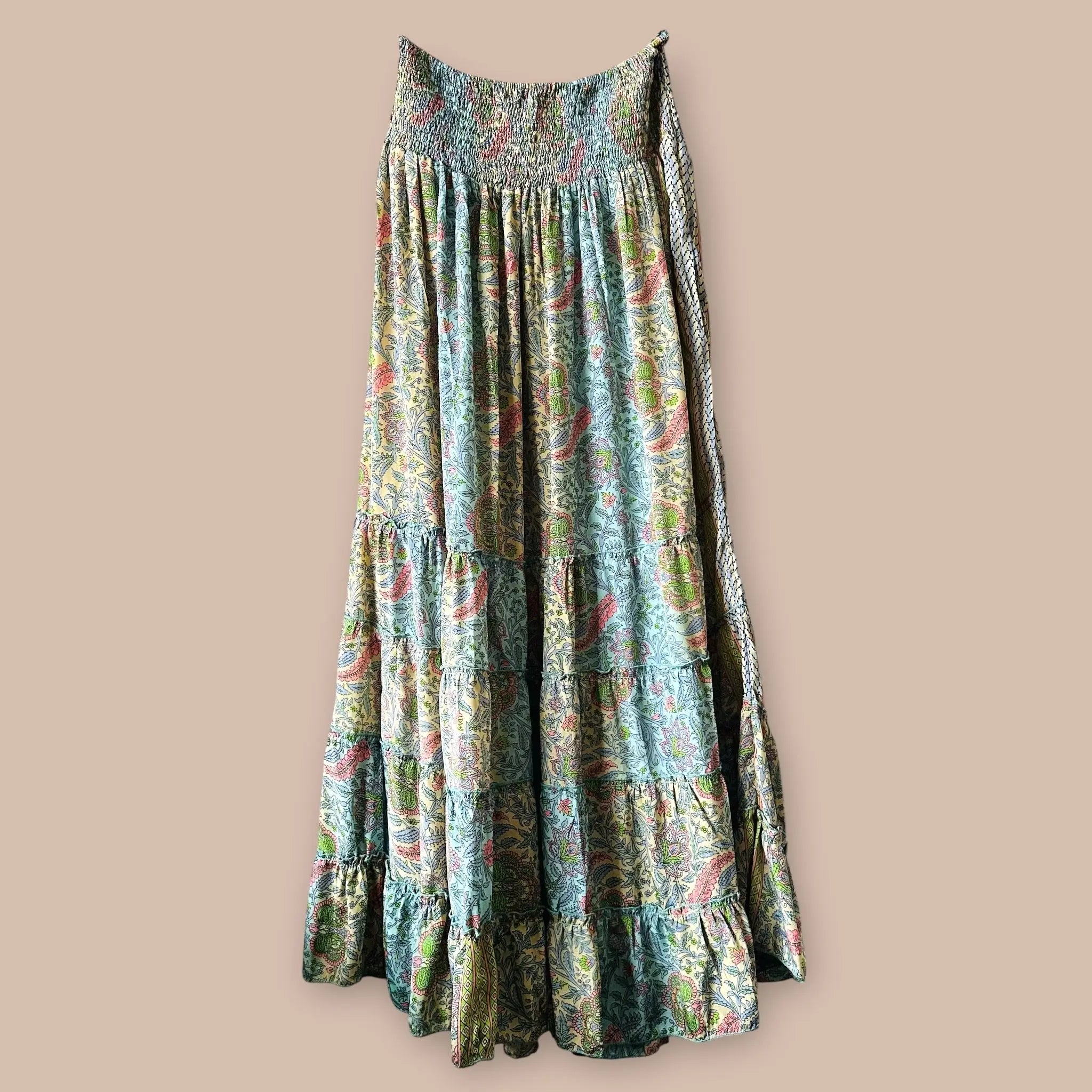 B&B silkkihame Bloomy Moon