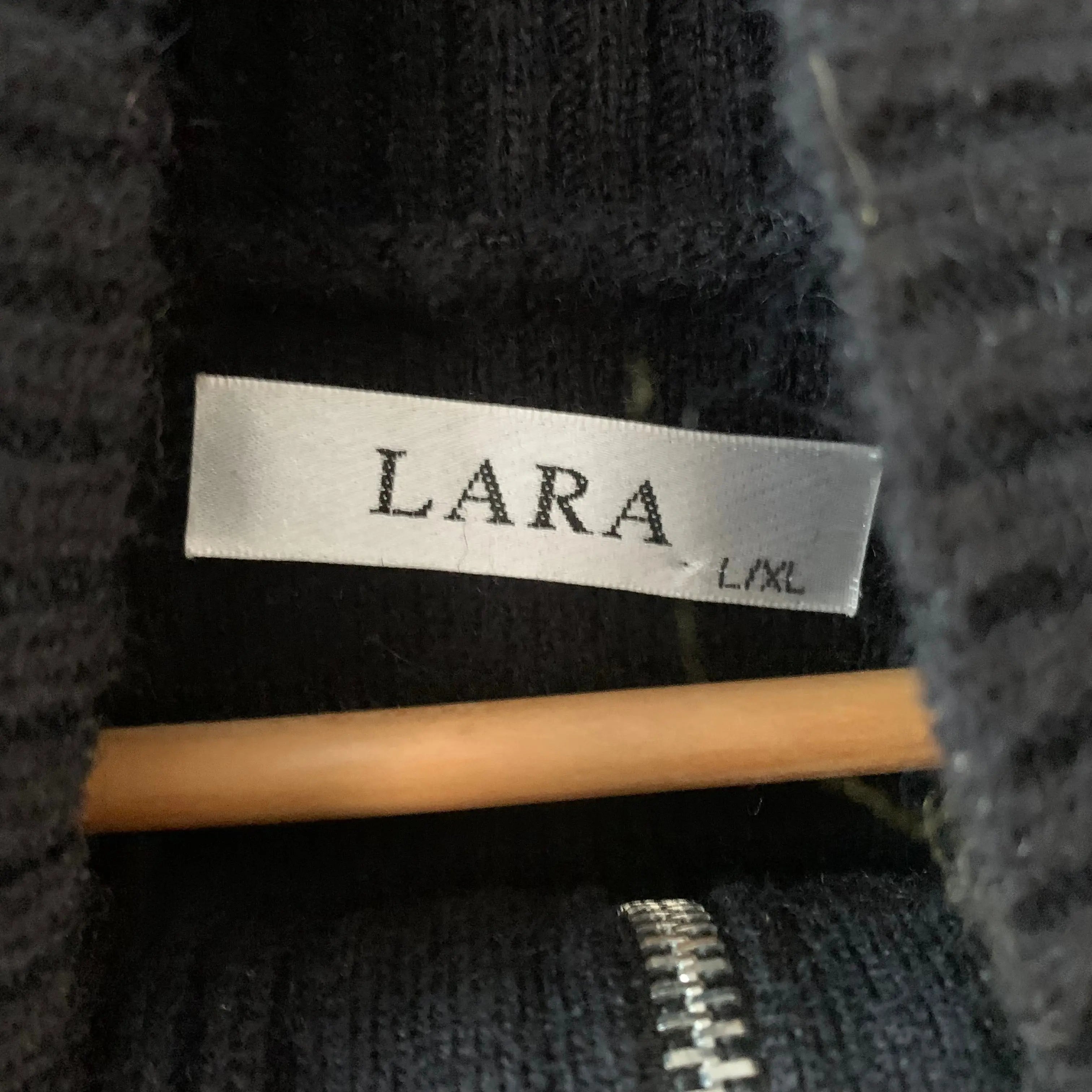 Lara neuletakki hapsuilla L/XL Bloomy Moon