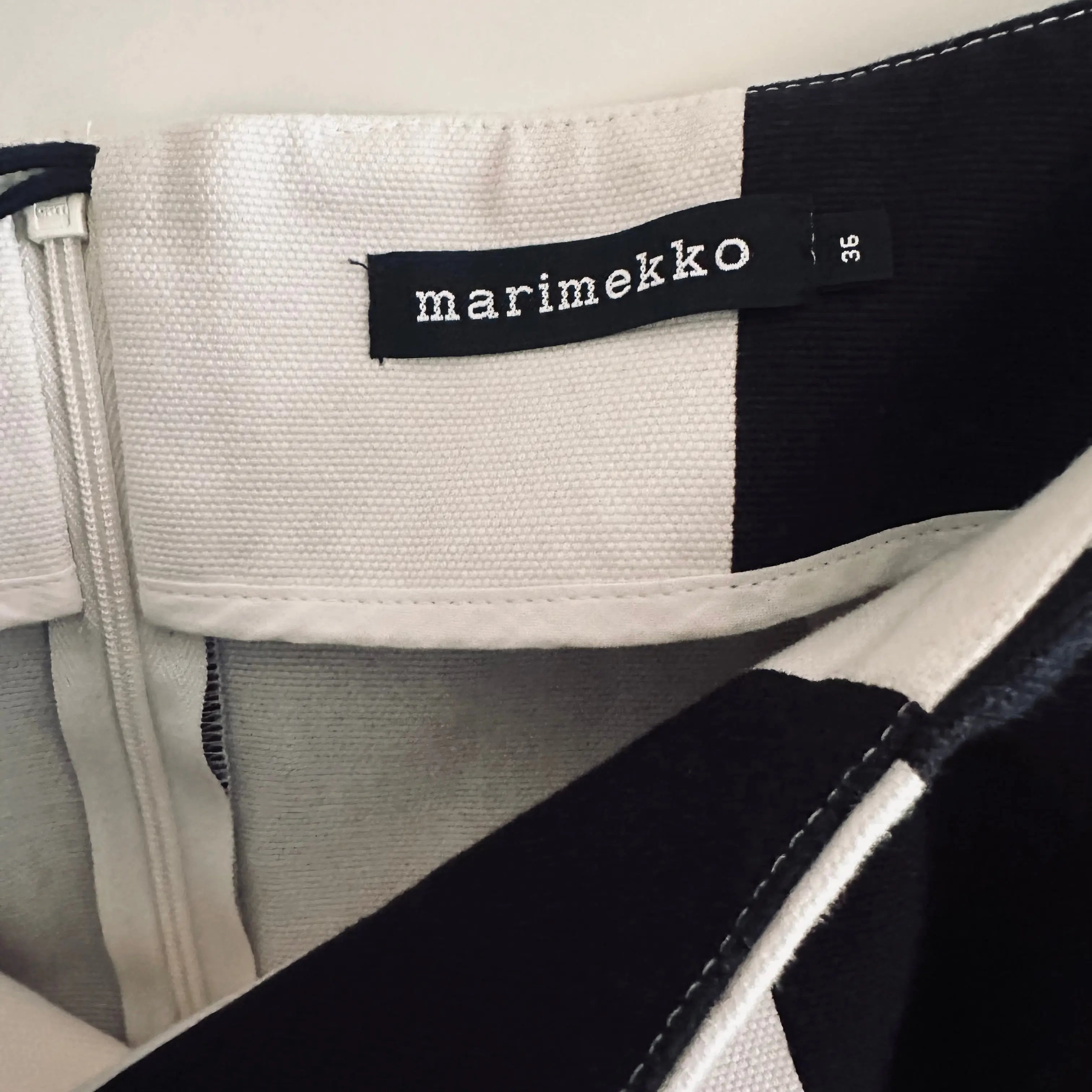 Marimekko Lemmitty hame 36 Bloomy Moon
