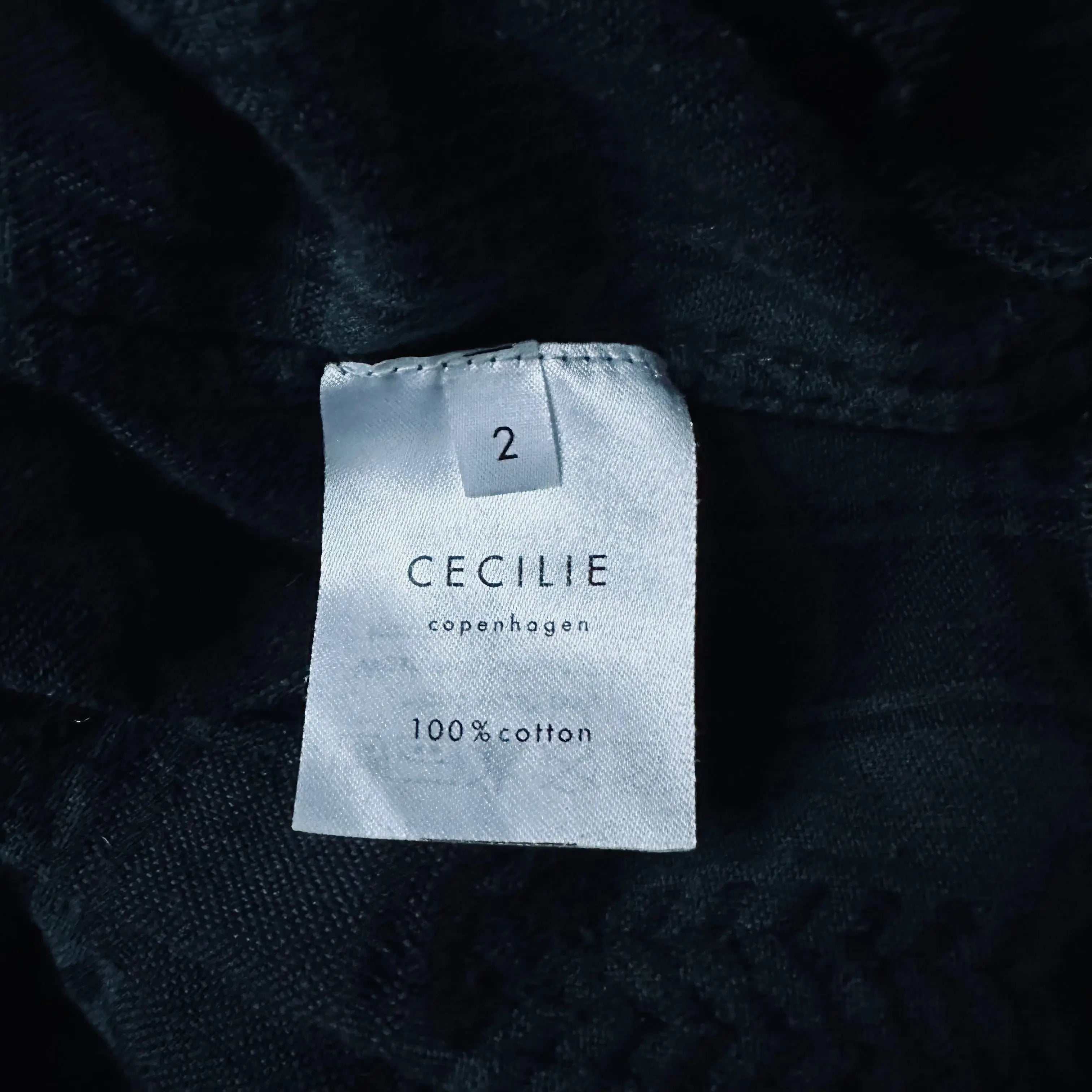 Cecilie Copenhagen paita M Bloomy Moon