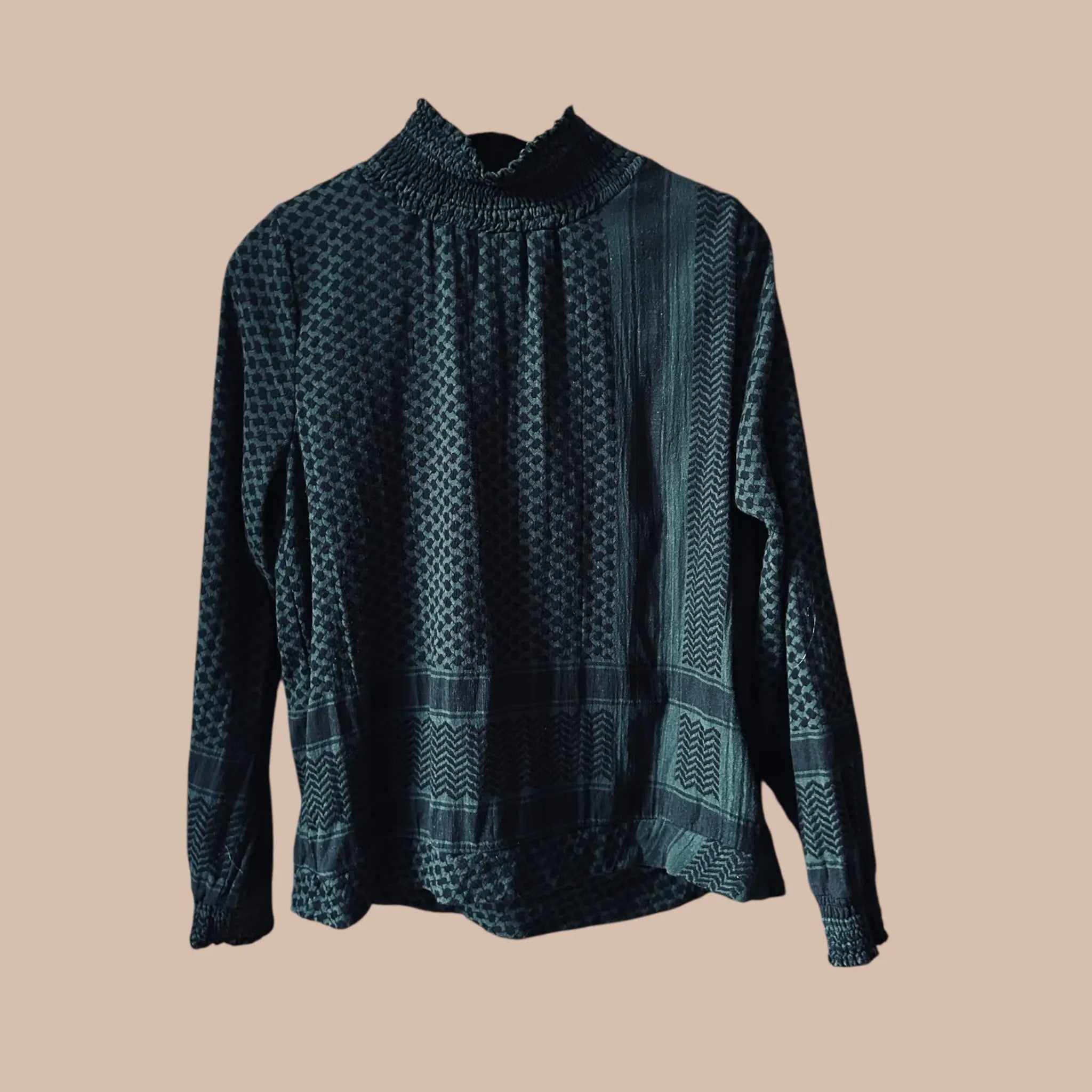 Cecilie Copenhagen paita M Bloomy Moon