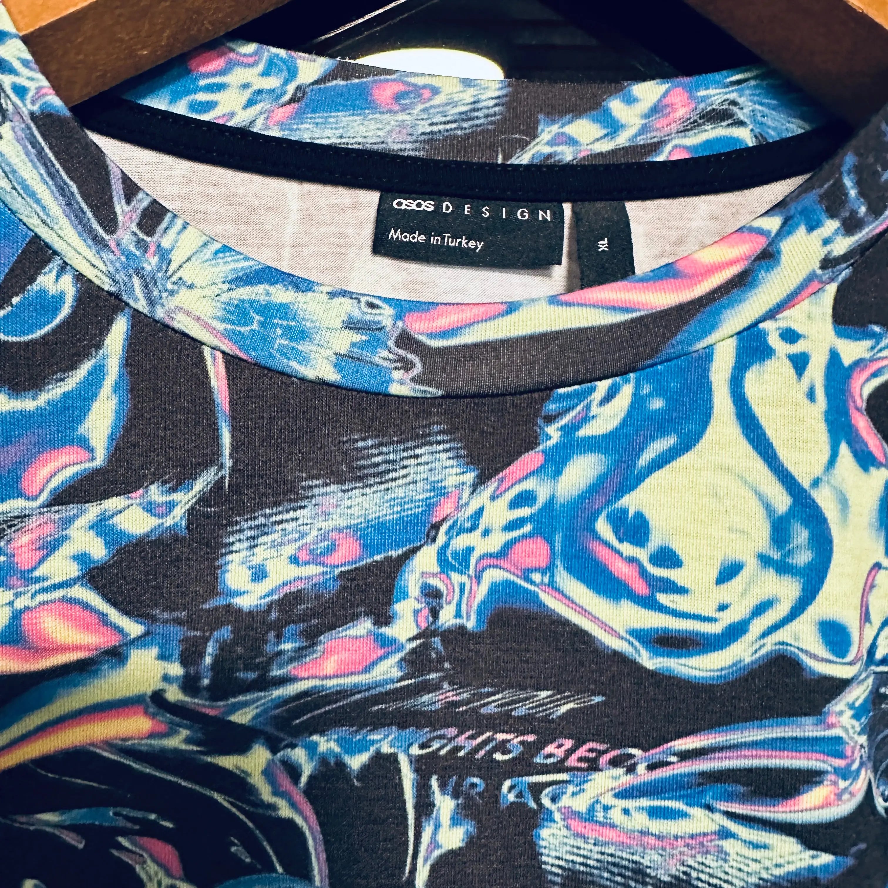 Asos trikoopaita XL Bloomy Moon