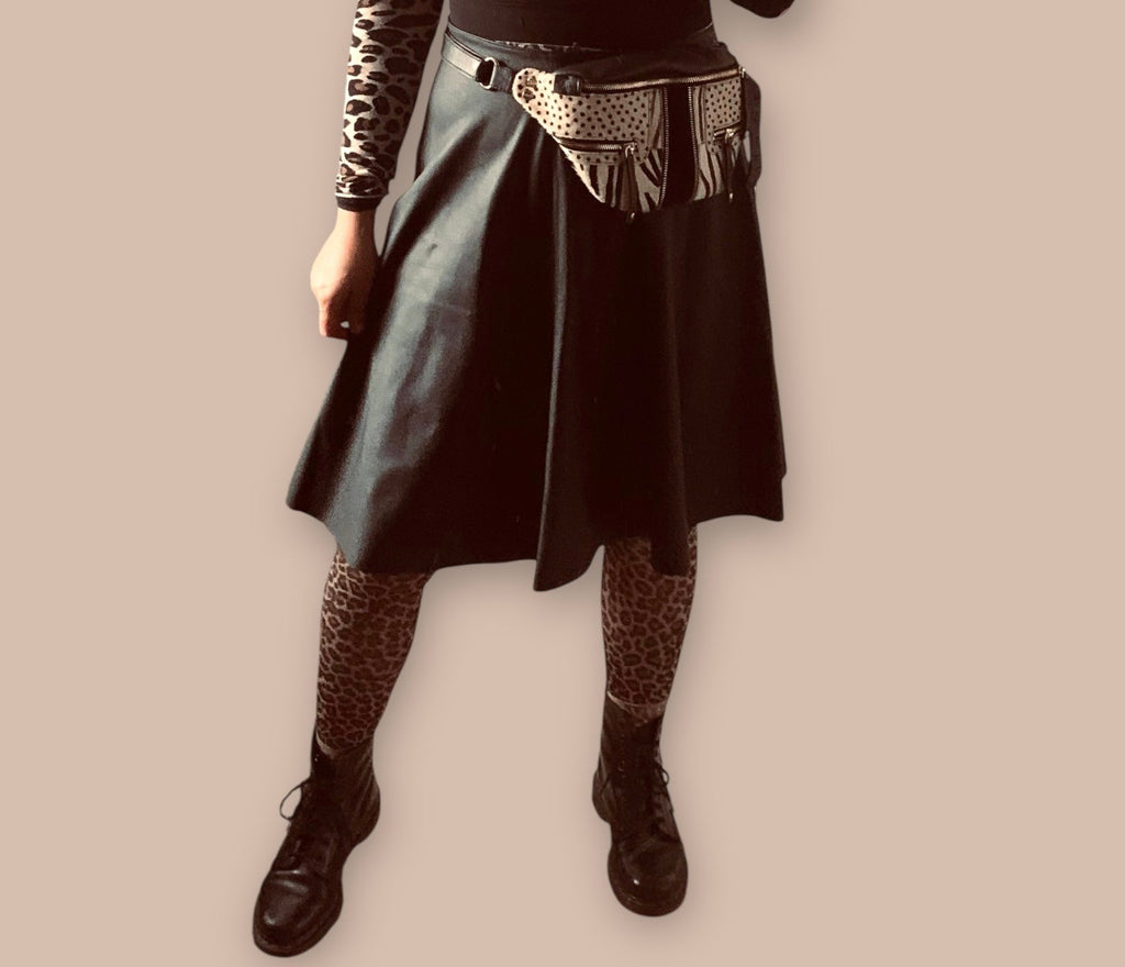 Only kellohelmainen hame 42 Bloomy Moon