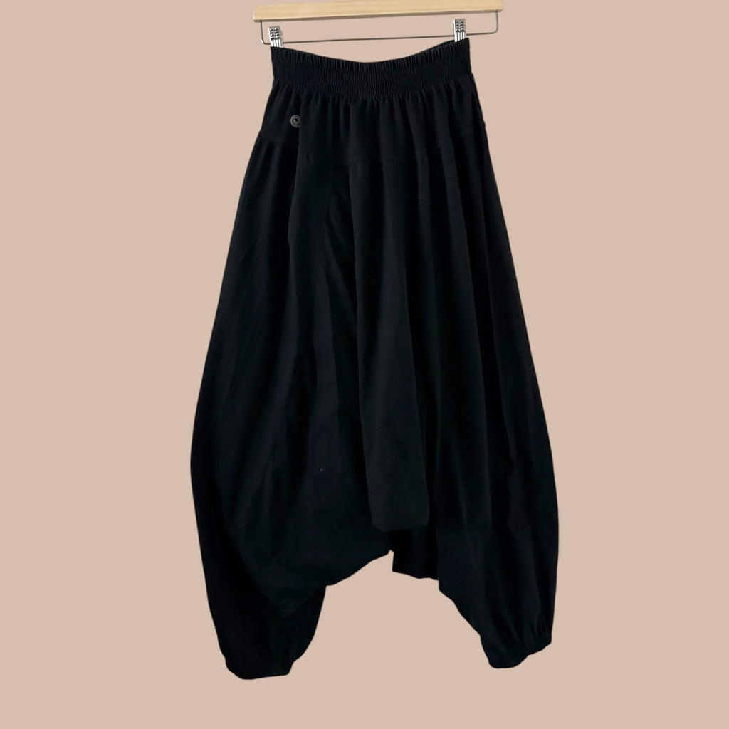 Norhult mustat haaremihousut (freesize) Bloomy Moon