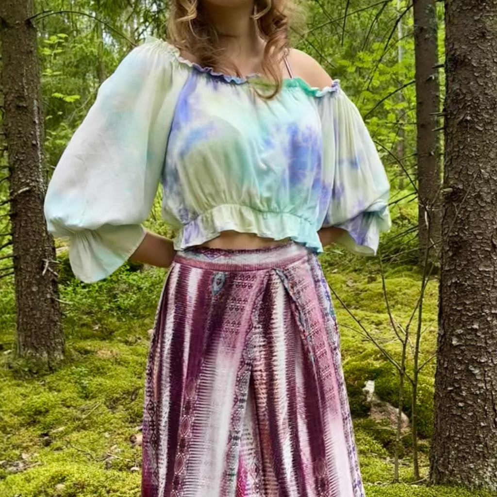 Off-shoulder batiikkipaita XL