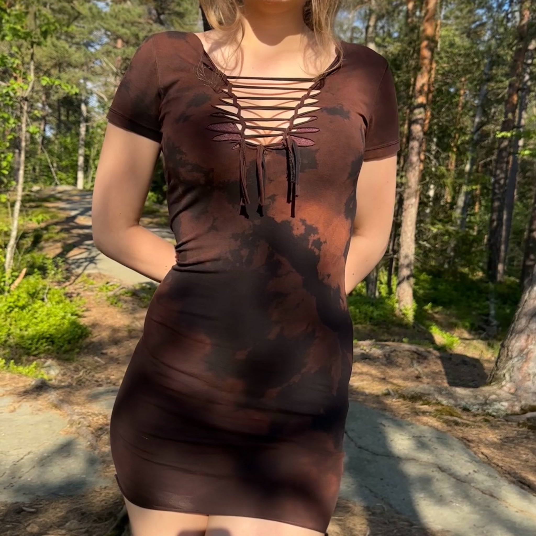 Reikätrikoomekko Bloomy Moon