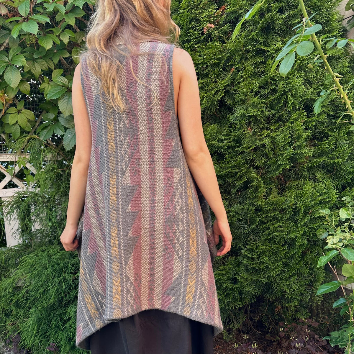 Aztec neuleliivi Bloomy Moon