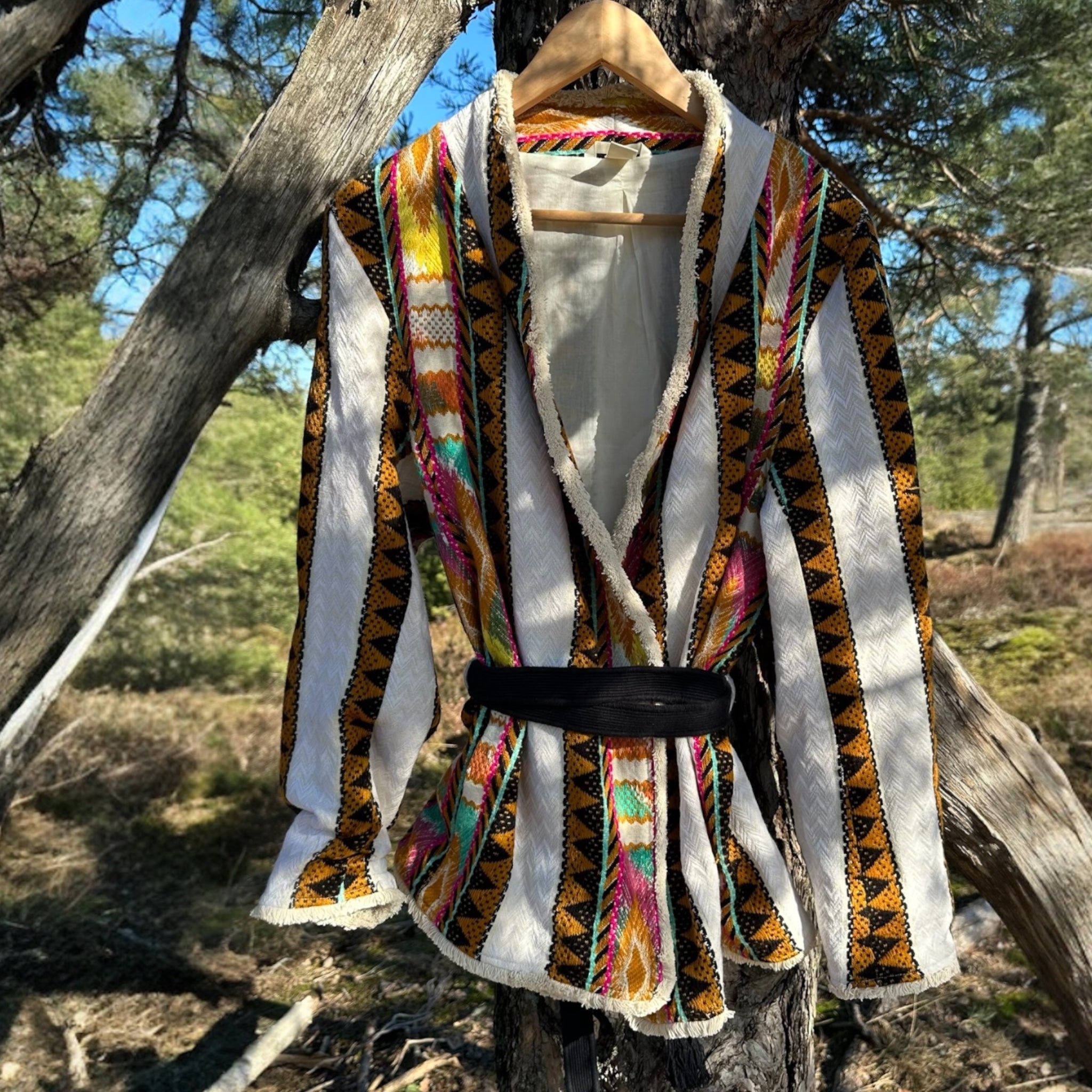 Värikäs kimono M Bloomy Moon