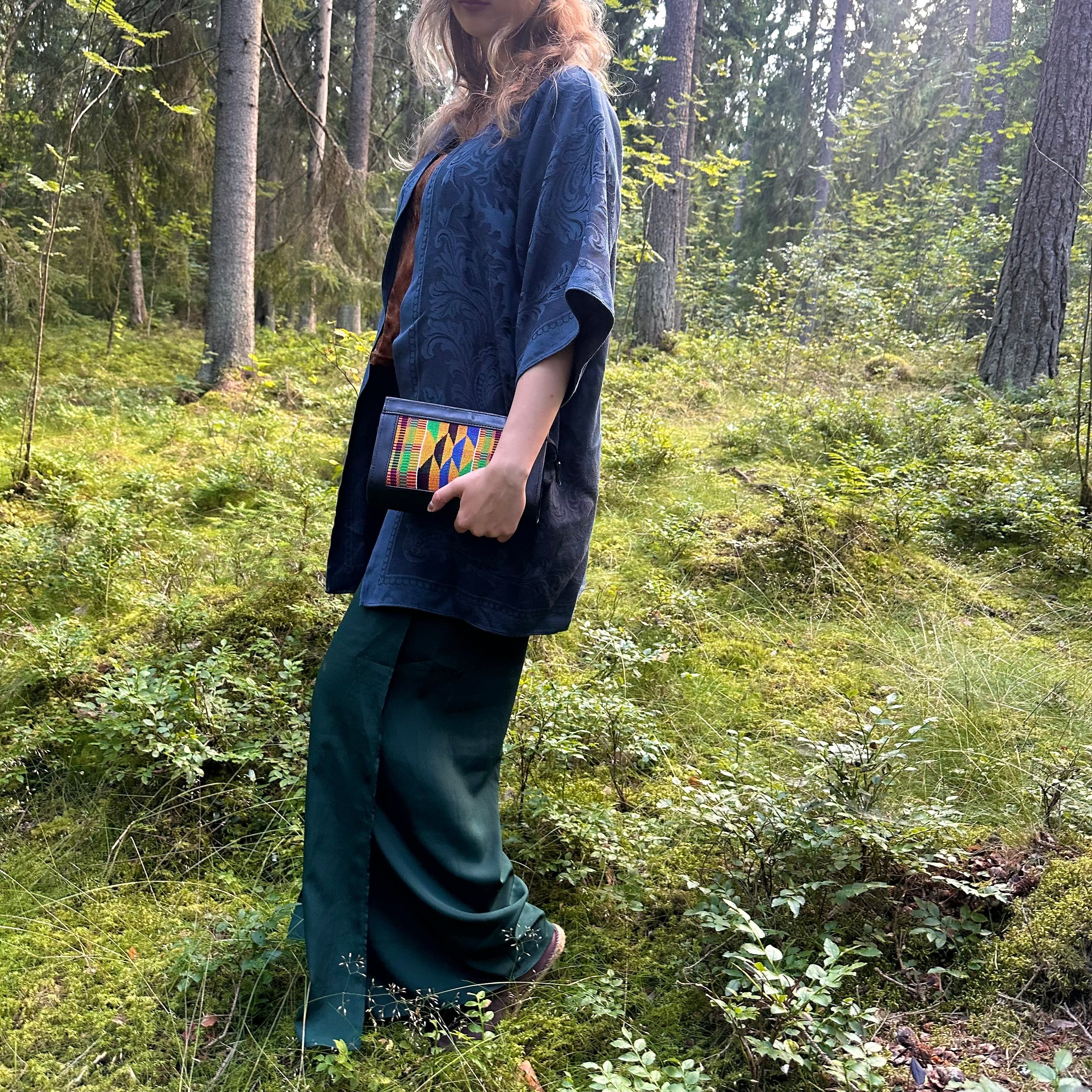 Nahkainen vintagelaukku Bloomy Moon