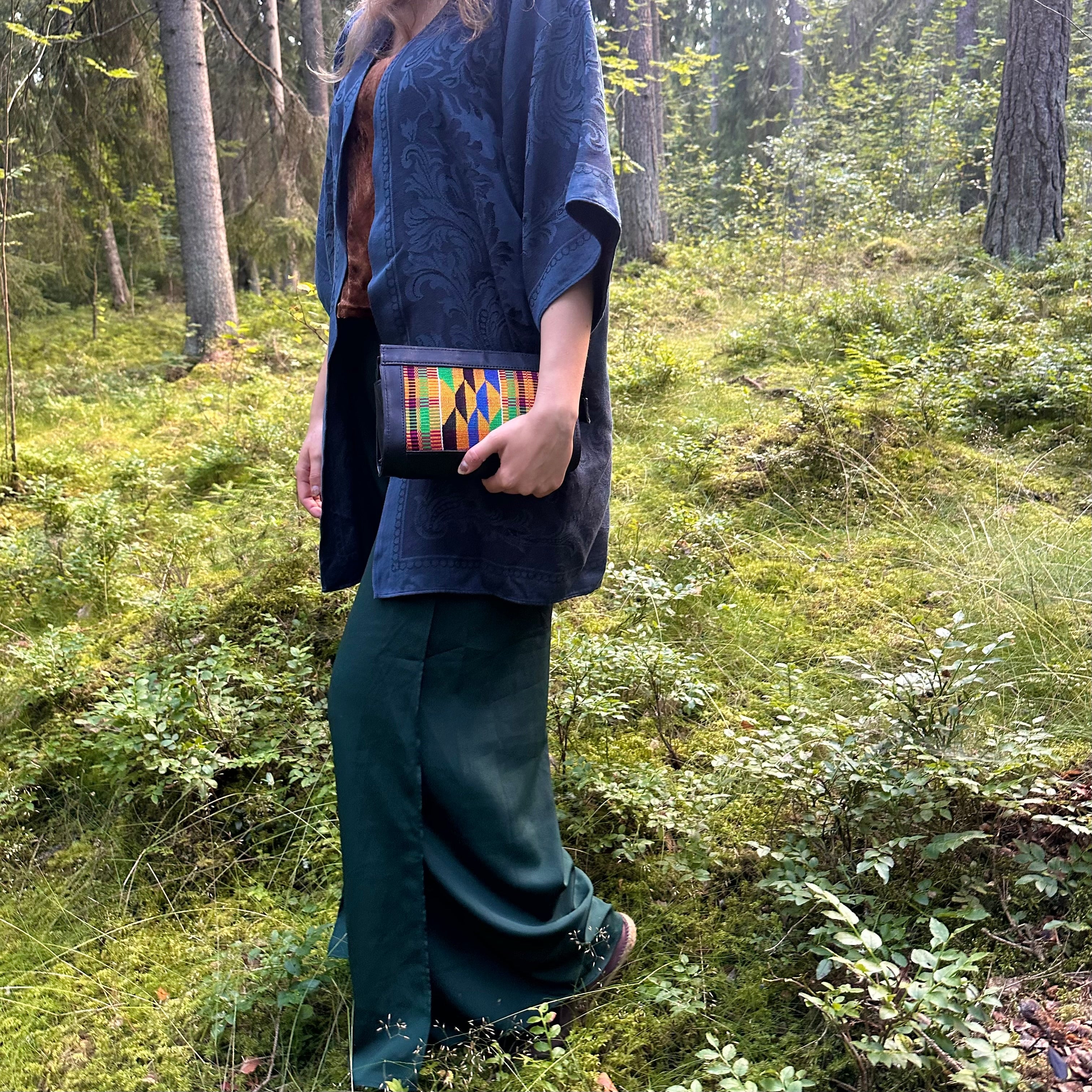 Nahkainen vintagelaukku Bloomy Moon