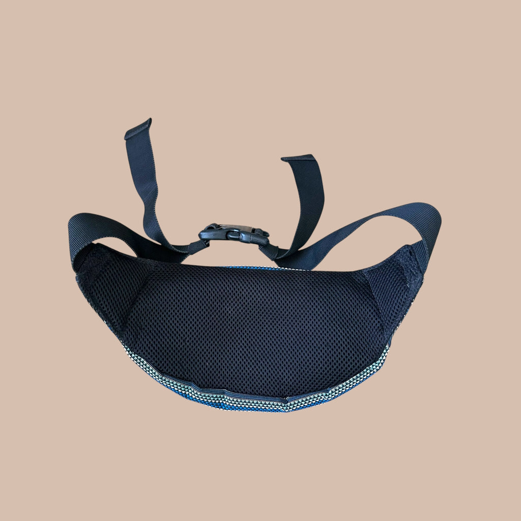 Dakine aztec vyölaukku Bloomy Moon