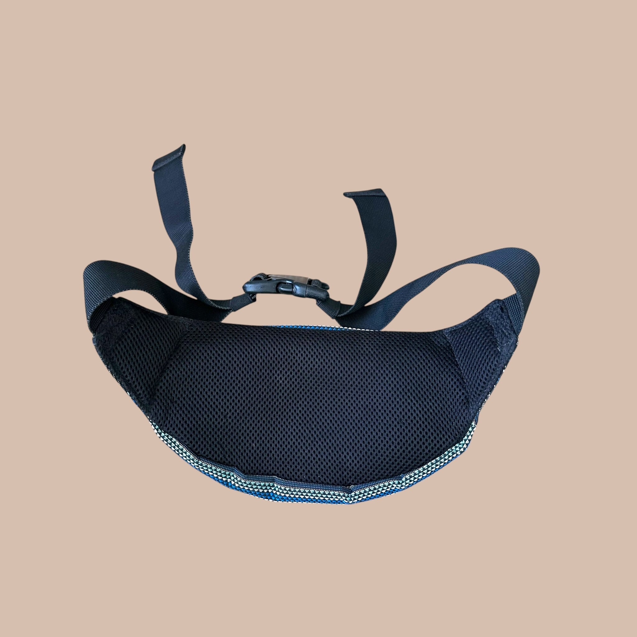 Dakine aztec vyölaukku Bloomy Moon