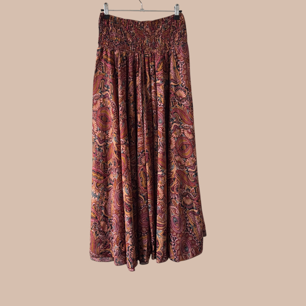 Leveälahkeiset housut (freesize) Bloomy Moon