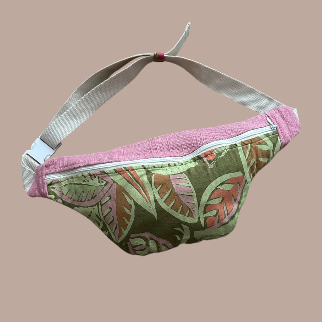 Handmade vyölaukku Bloomy Moon