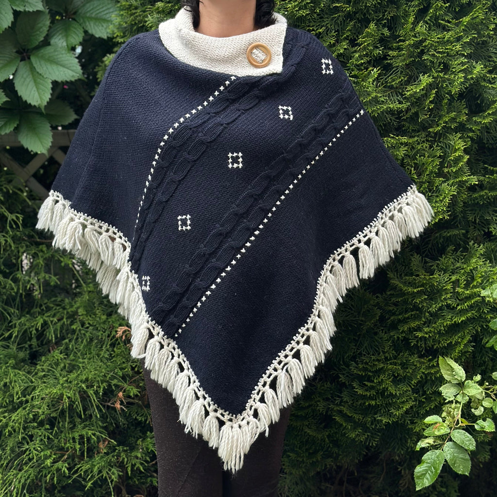Villaponcho (freesize) Bloomy Moon