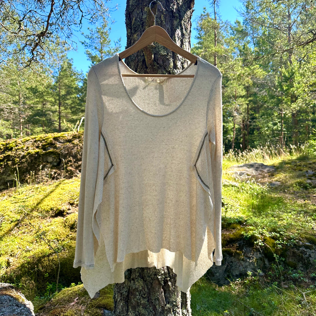 Epäsymmetrinen paita S-XXL