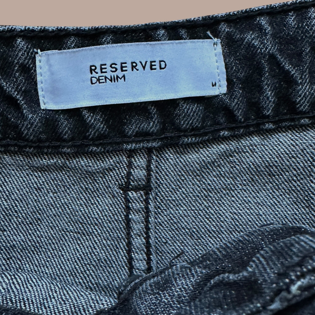 Reserved farkkuhame M Bloomy Moon