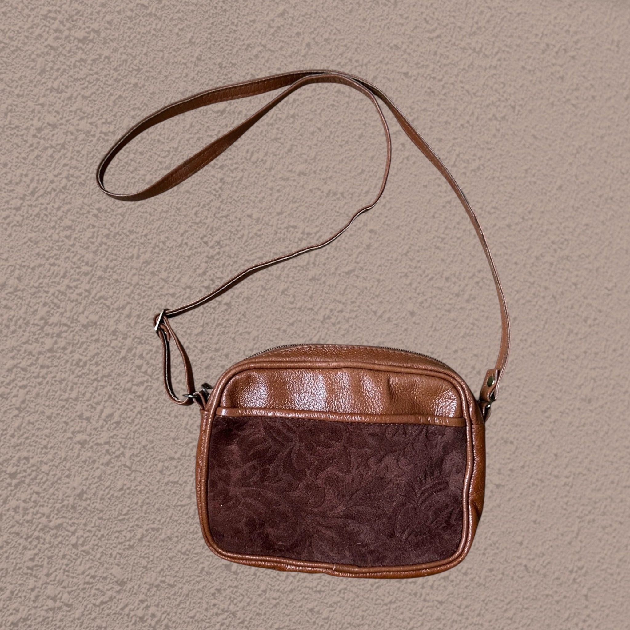 Vintage nahkalaukku Bloomy Moon