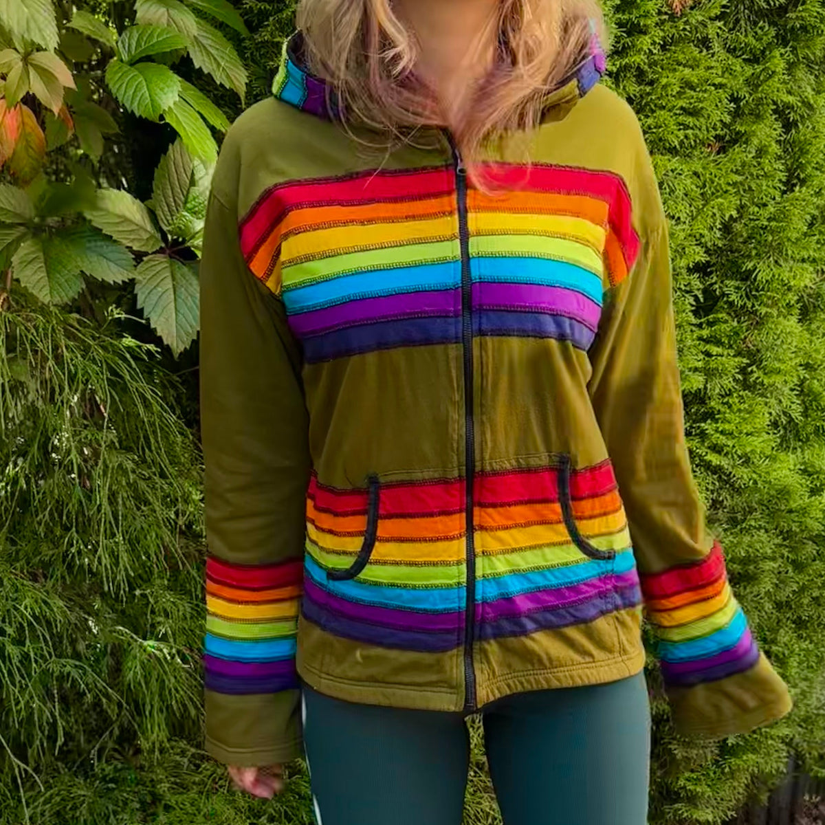 Nepali-huppari XL Bloomy Moon