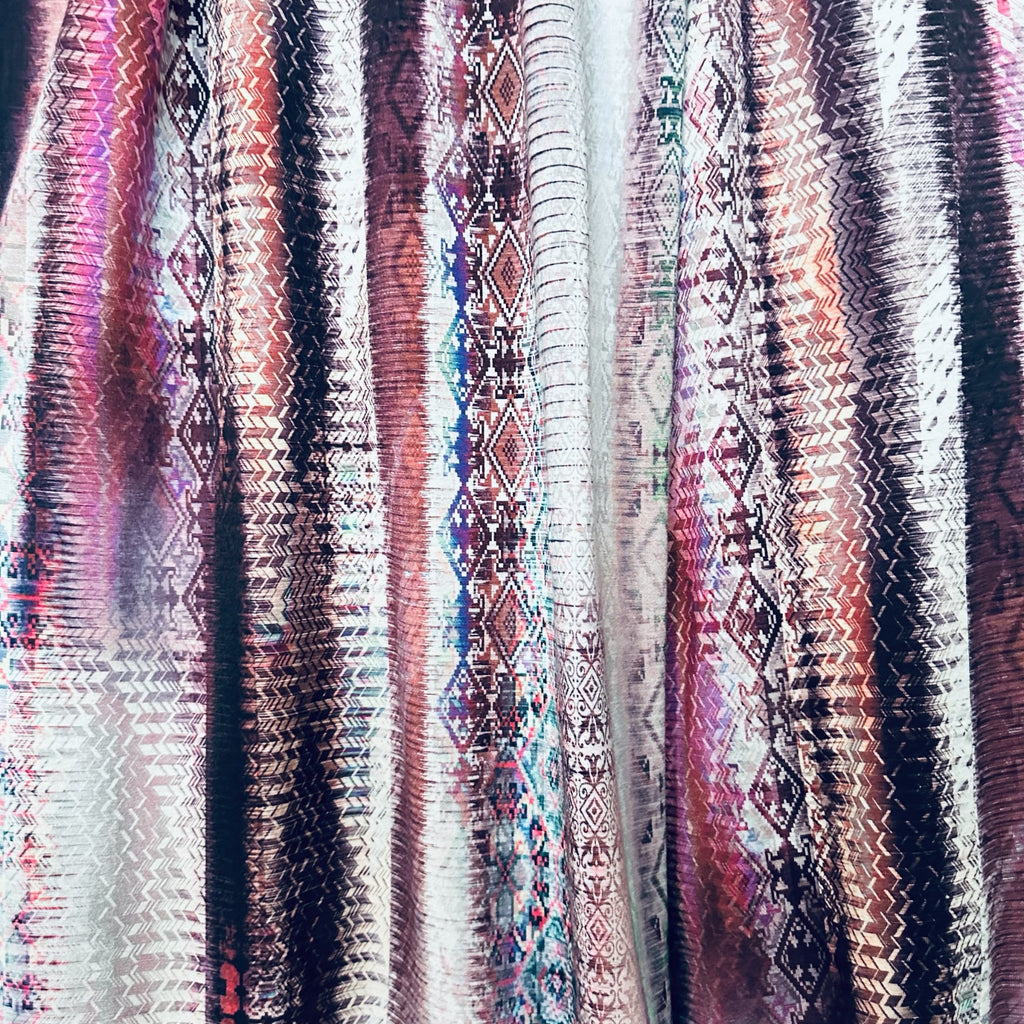 Violetti aztec-hame 44