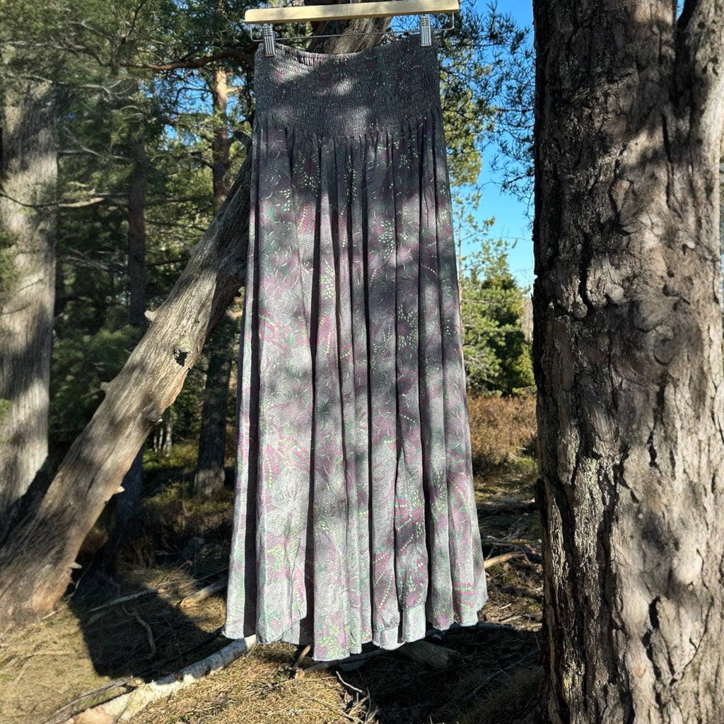 Intialainen silkkihame Bloomy Moon