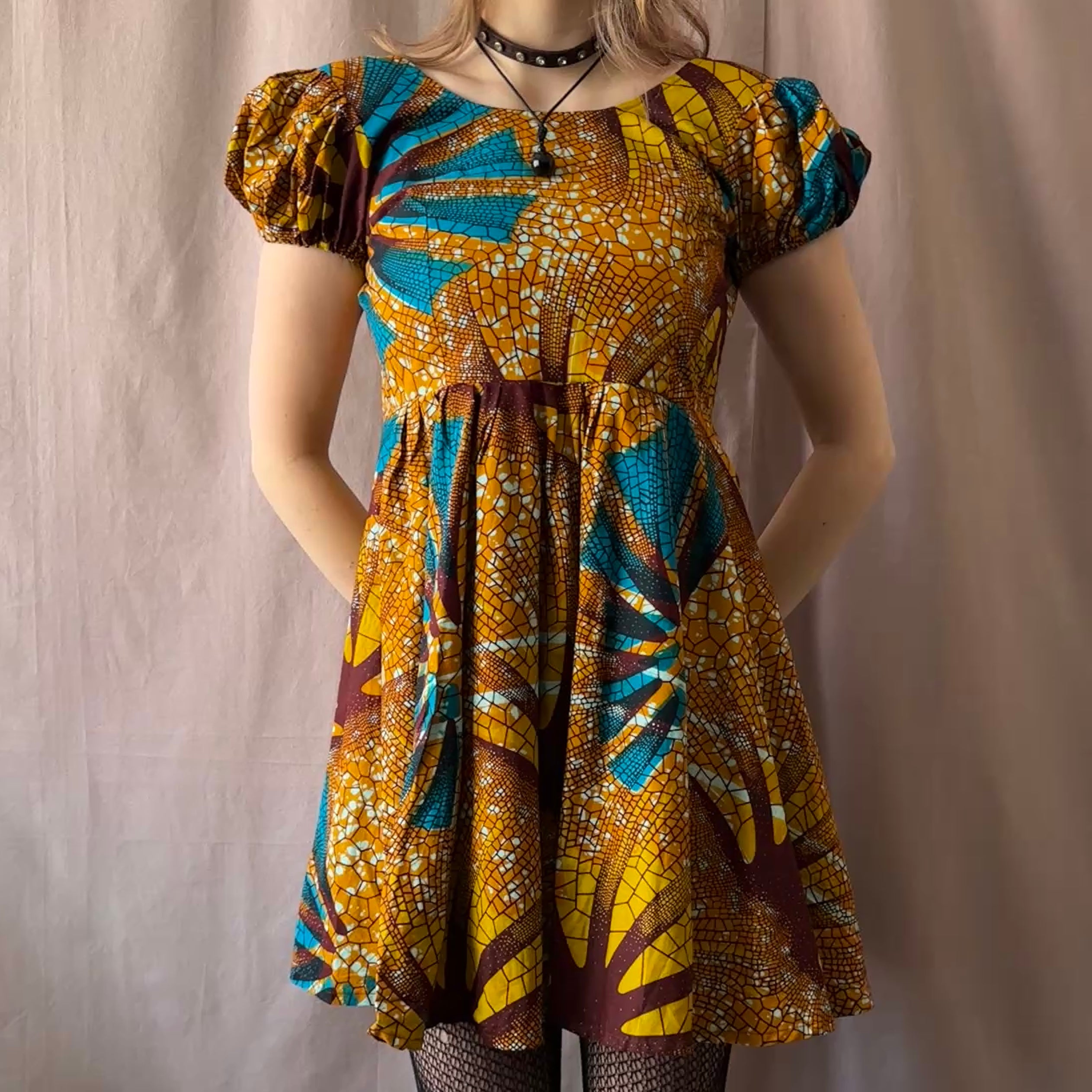 Afrikkalainen mekko XS-S Bloomy Moon