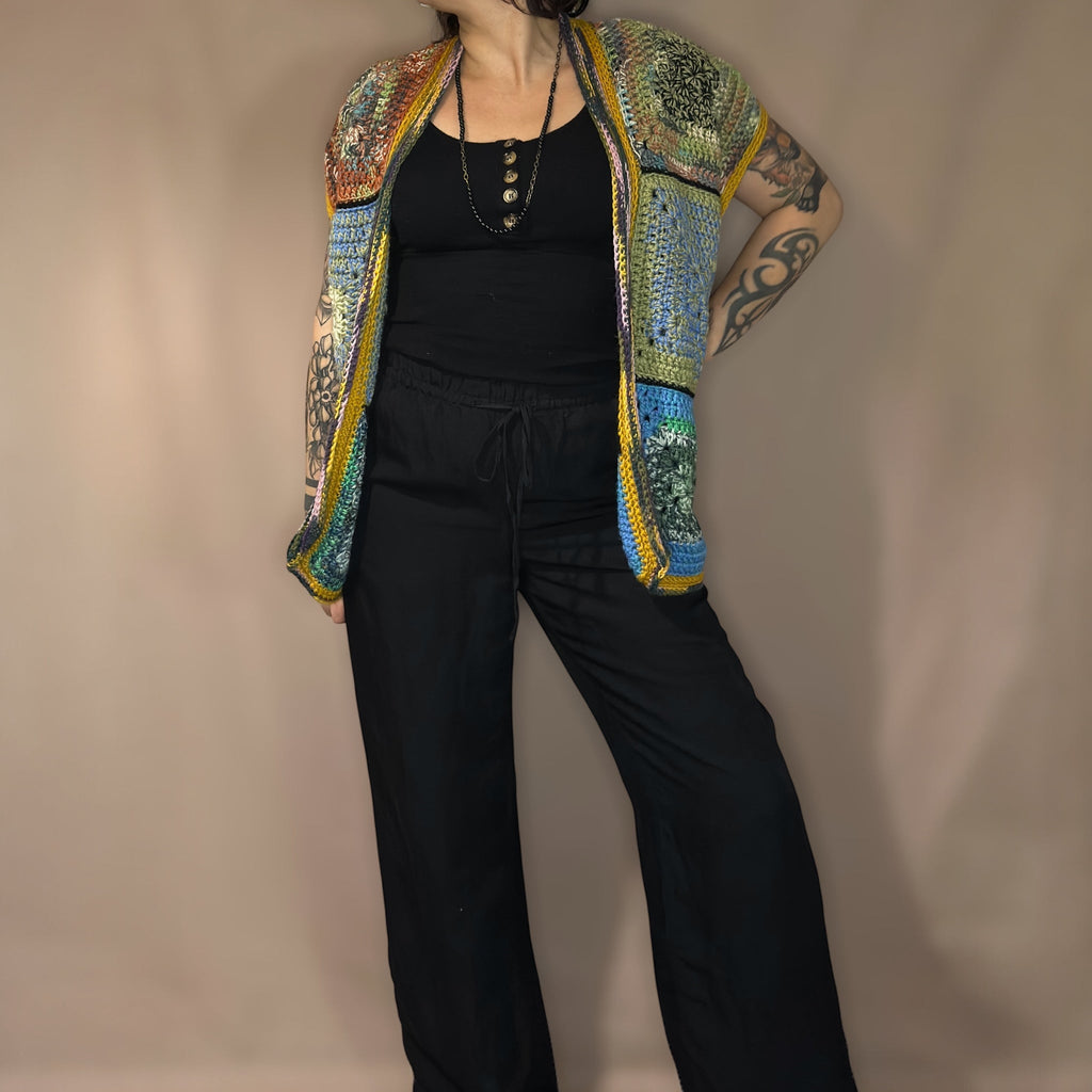 Handmade neuleliivi Bloomy Moon