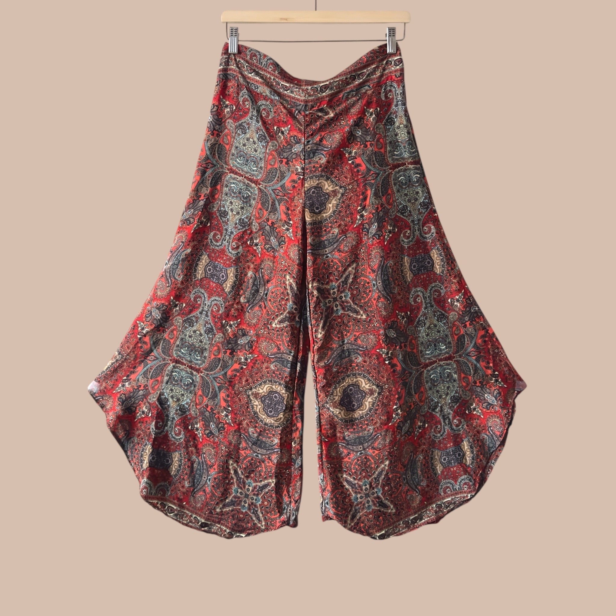 Tridagna housut (freesize) Bloomy Moon