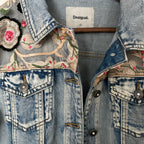 Desigual koristeellinen farkkutakki S-L Bloomy Moon