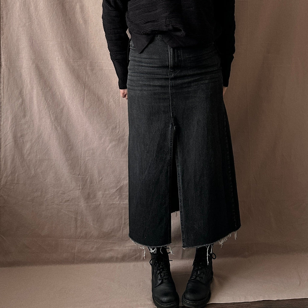 Reserved farkkuhame M Bloomy Moon