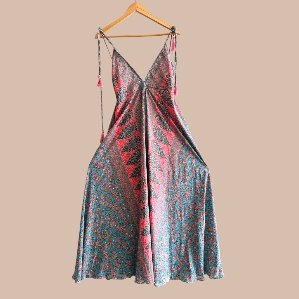 Intialainen silkkimekko Bloomy Moon