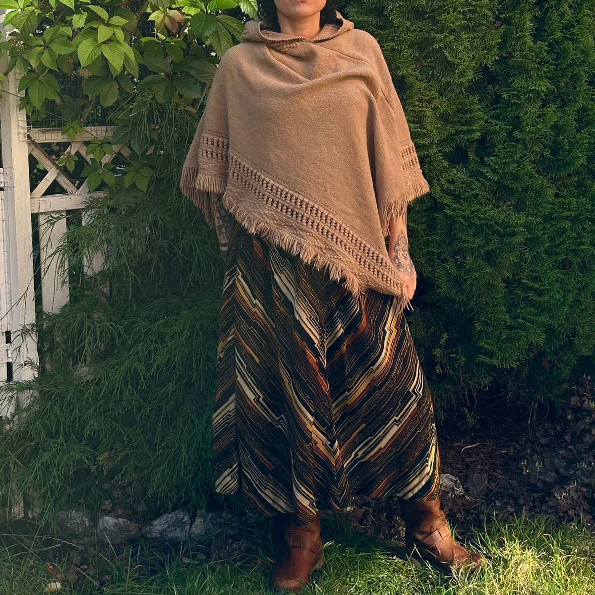 Hupullinen poncho