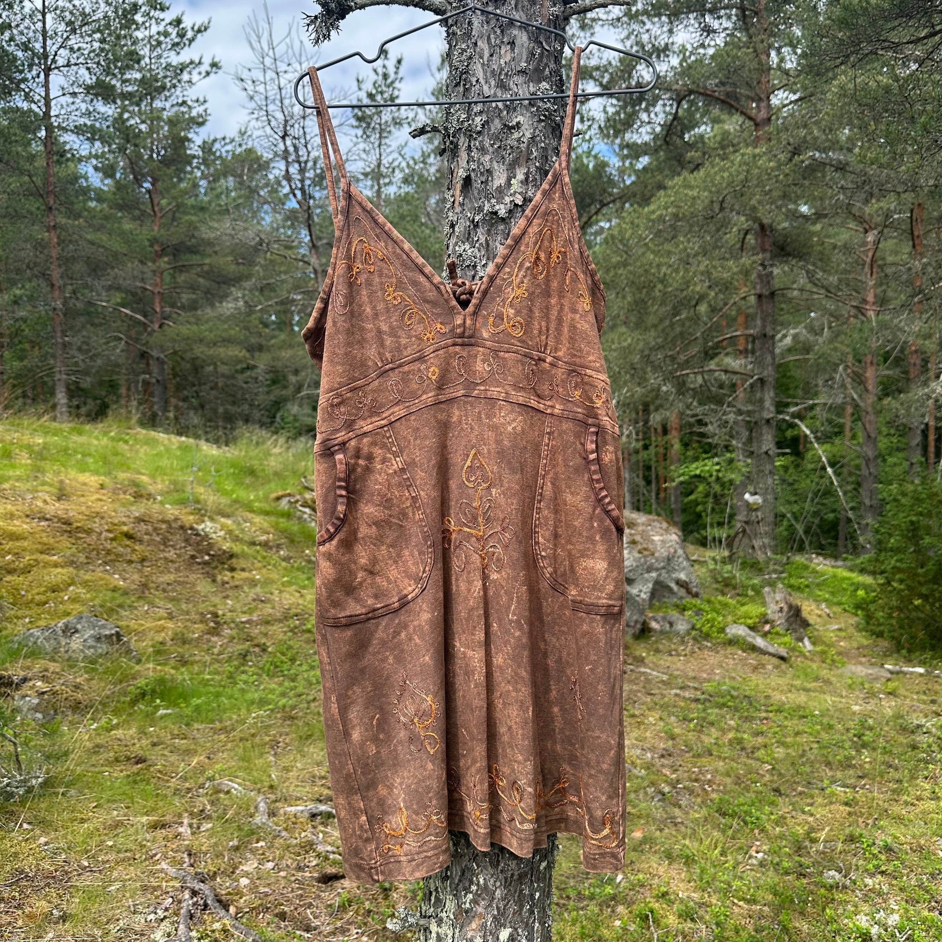 Aurinkokaupan mekko XL Bloomy Moon