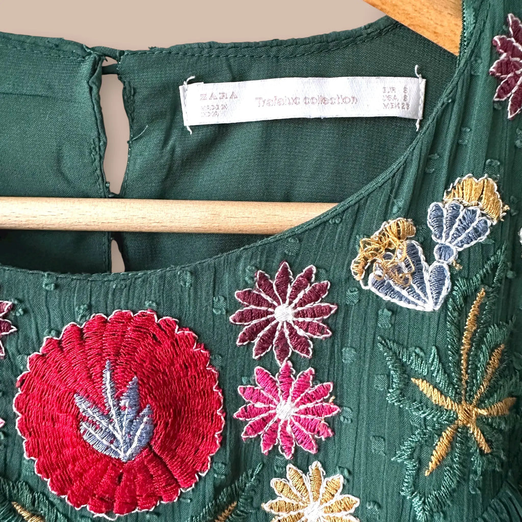 Zara kirjailtu paita S Bloomy Moon