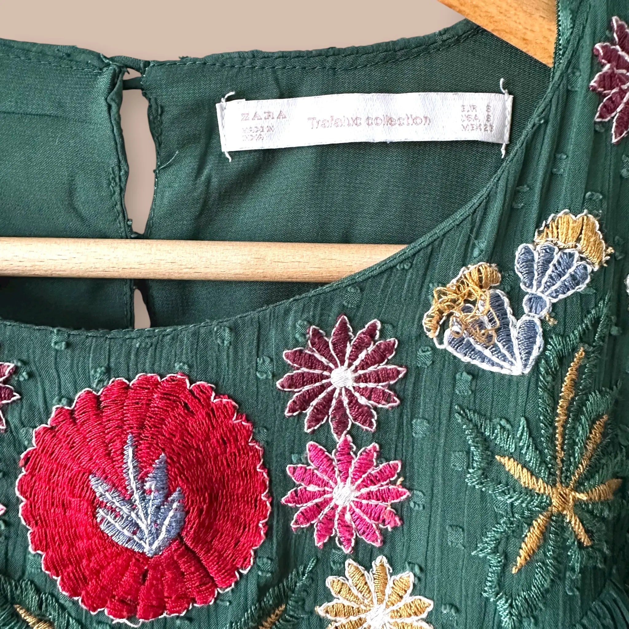 Zara kirjailtu paita S Bloomy Moon