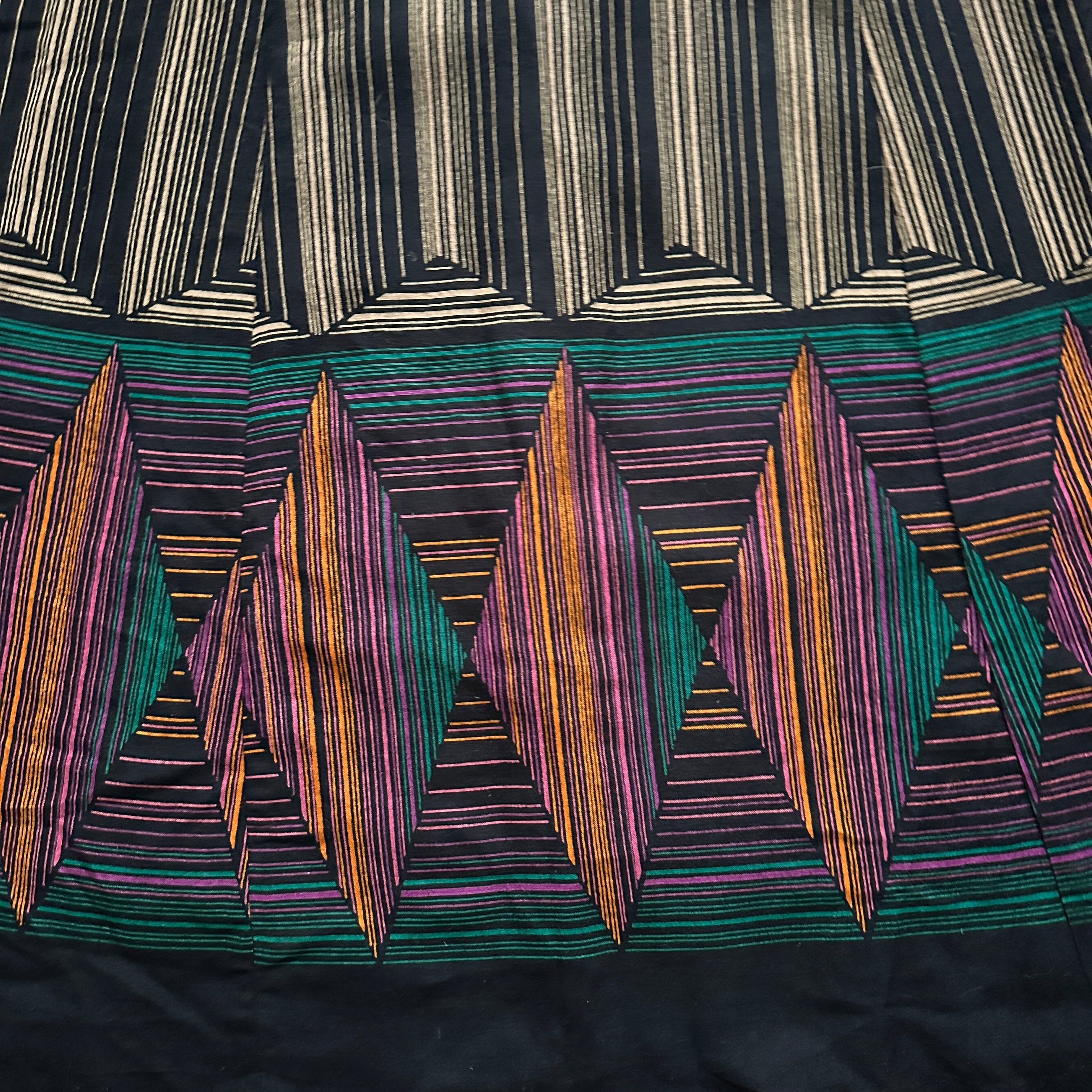 Salonne 70-luvun maxihame Bloomy Moon