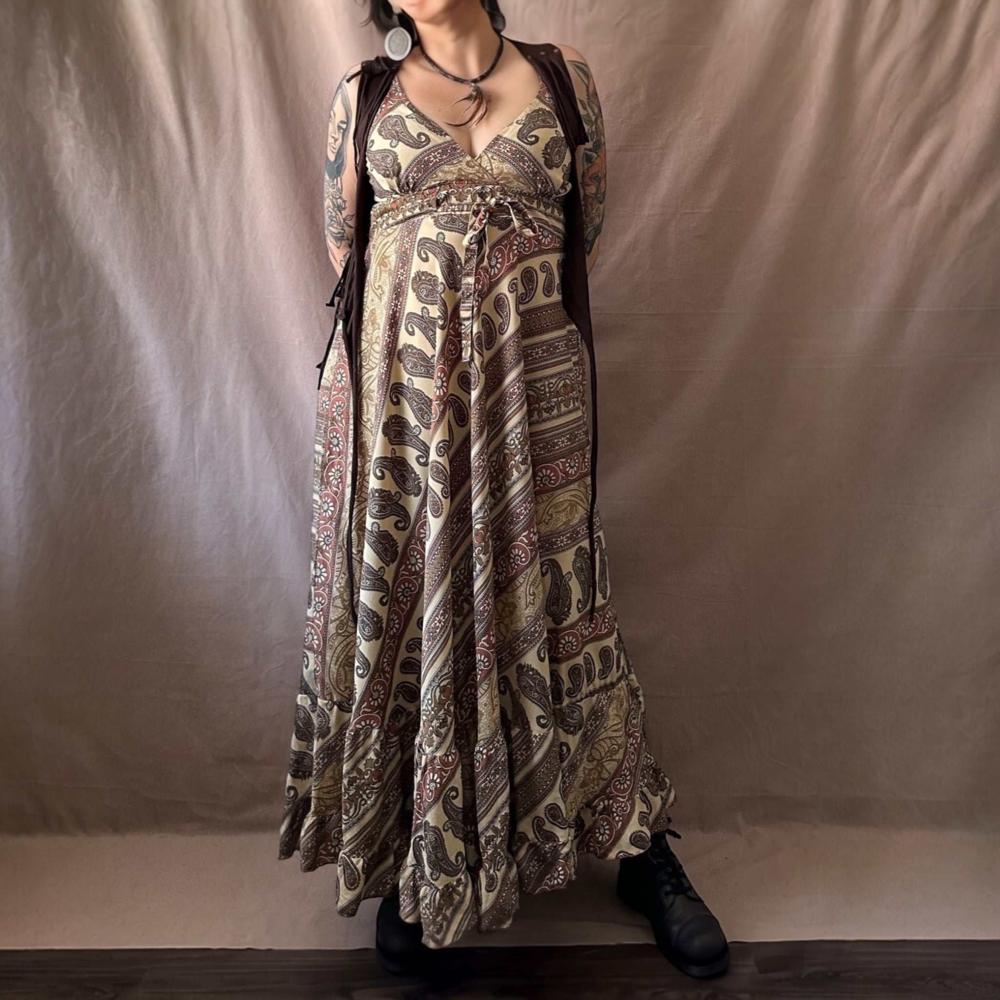 Intialainen maximekko XS-L Bloomy Moon