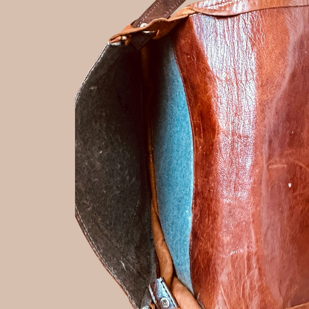 Vintage nahkalaukku Bloomy Moon