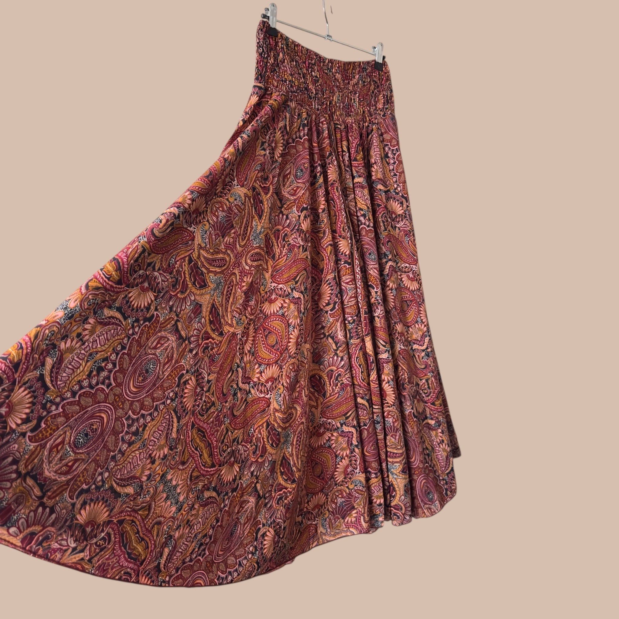 Leveälahkeiset housut (freesize) Bloomy Moon