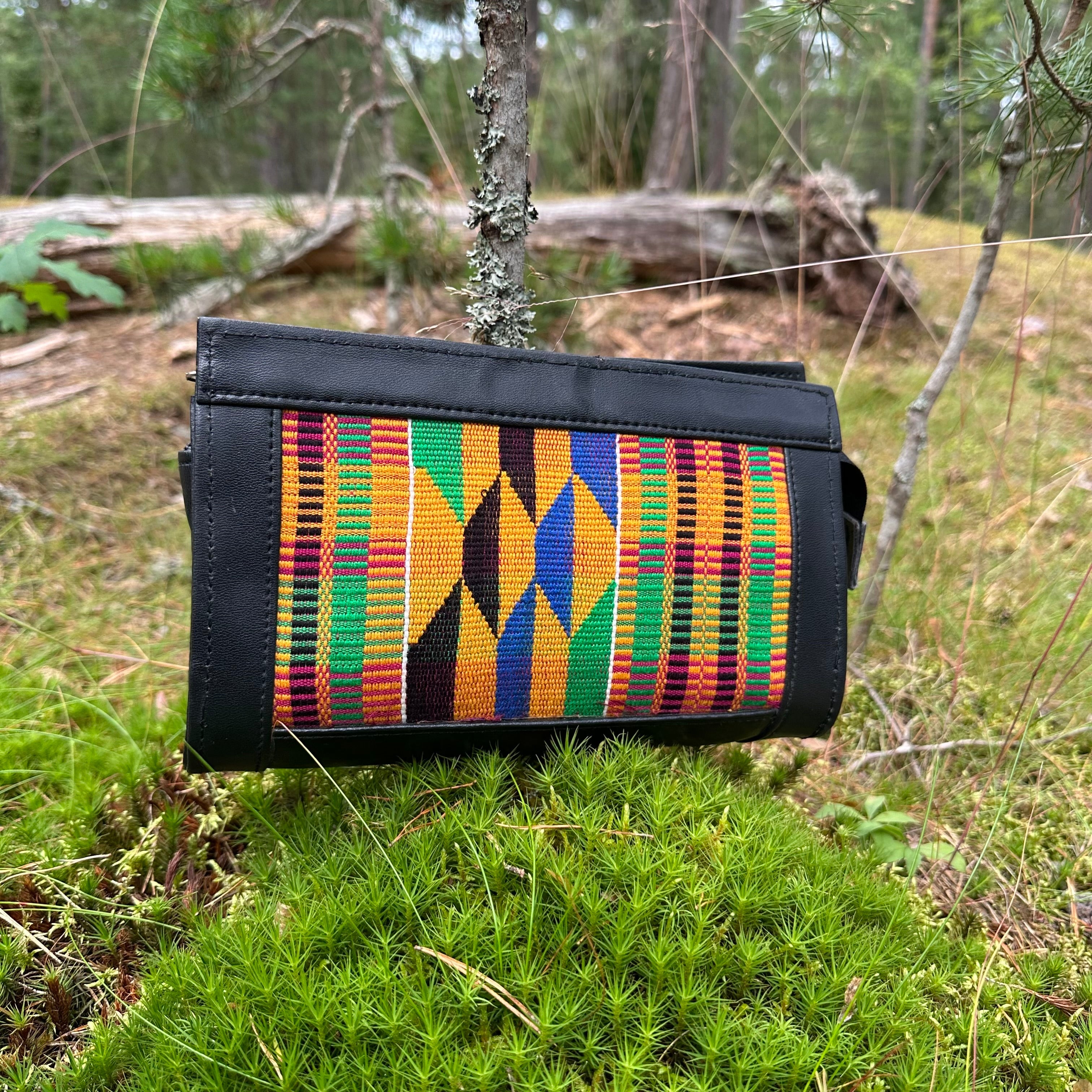 Nahkainen vintagelaukku Bloomy Moon