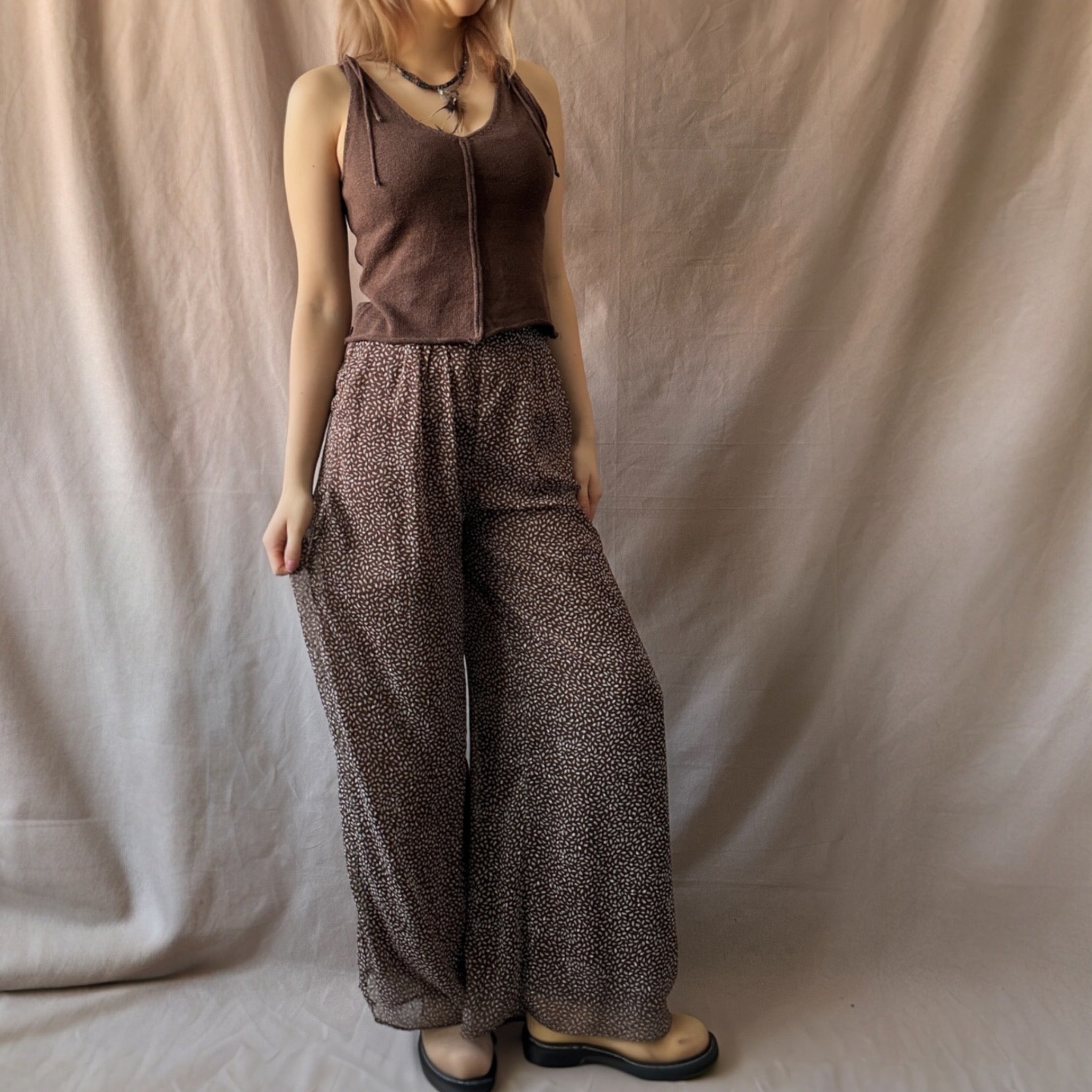 H&M liehuvat housut 38 Bloomy Moon