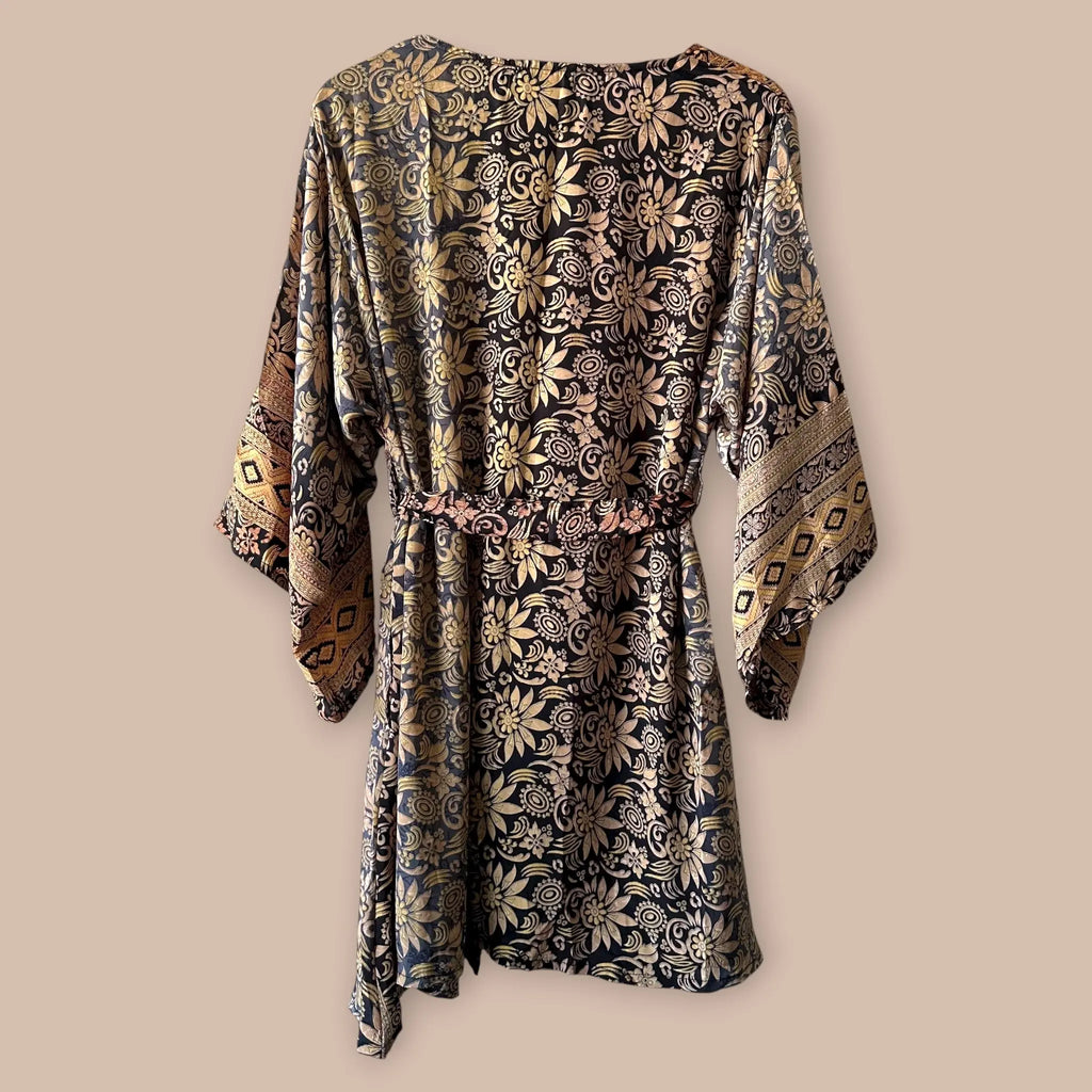 Skorpion Handicraft silkkikimono (Freesize) Bloomy Moon