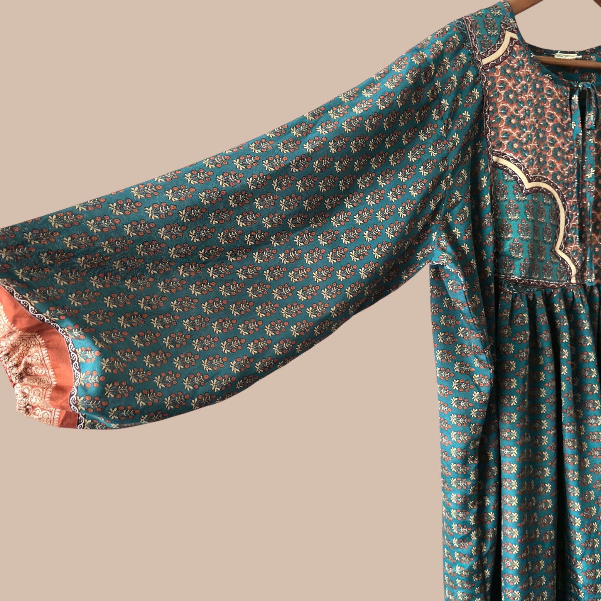 Indian Emporium mekko M/L Bloomy Moon