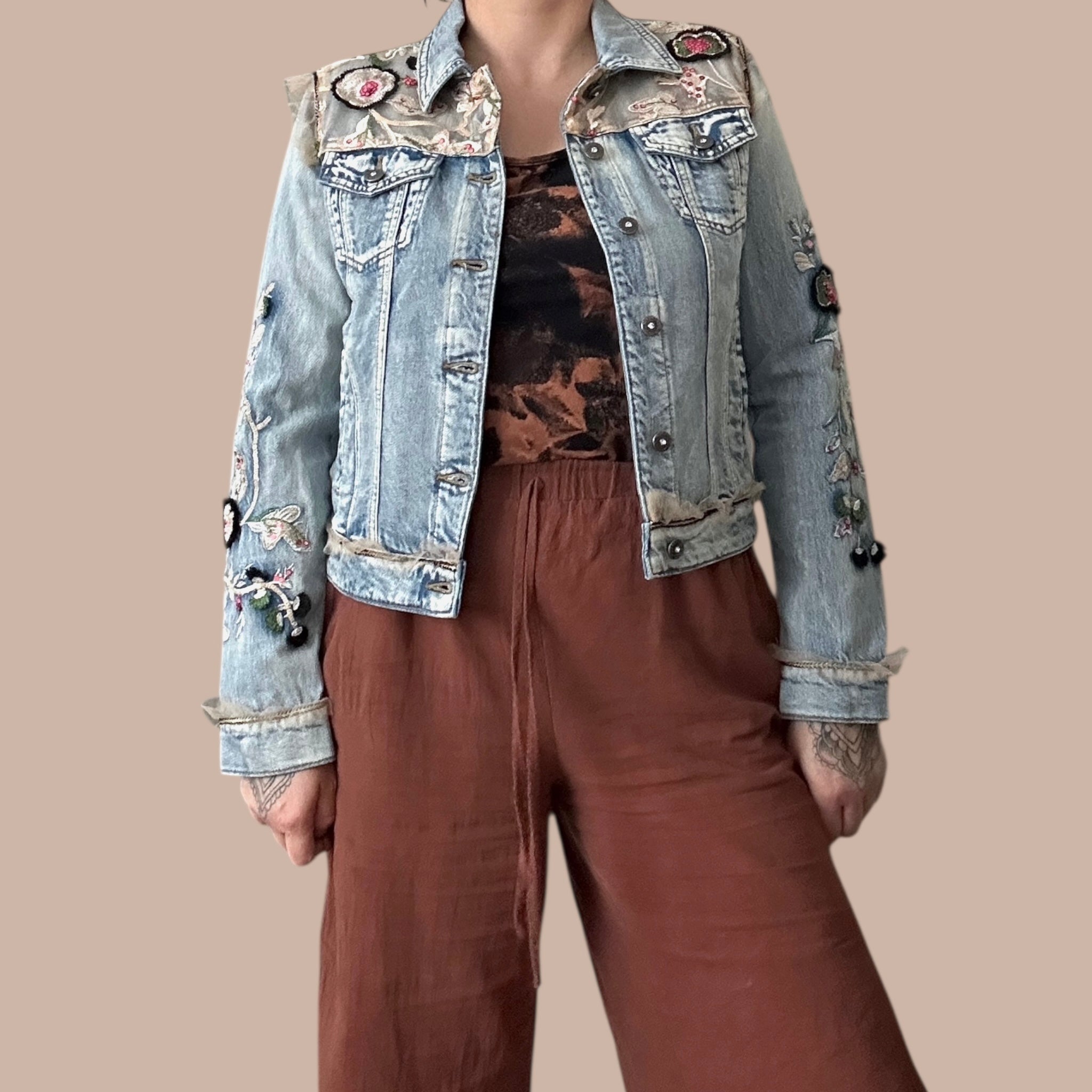 Desigual koristeellinen farkkutakki S-L Bloomy Moon