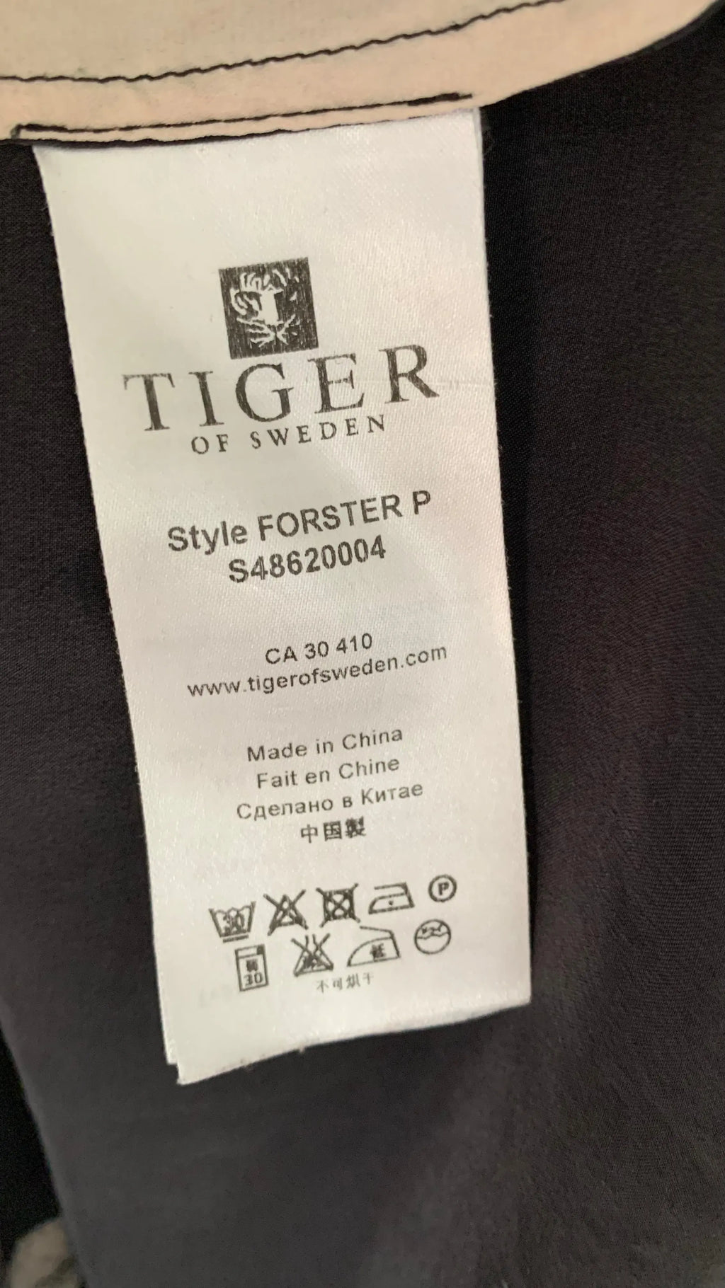 Tiger of Sweden silkkitoppi 40 Bloomy Moon