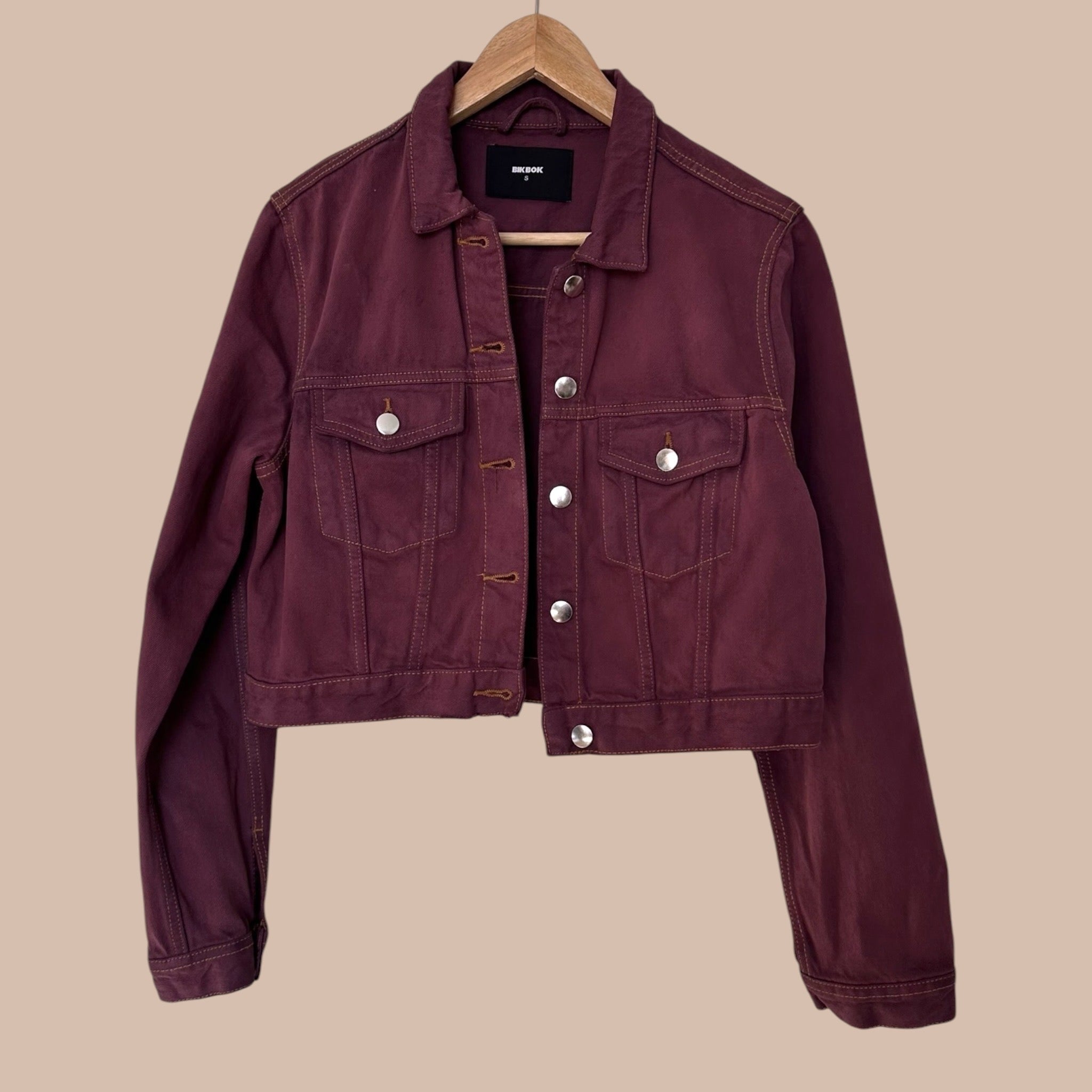 Bik Bok tumman violetti cropattu farkkutakki S Bloomy Moon