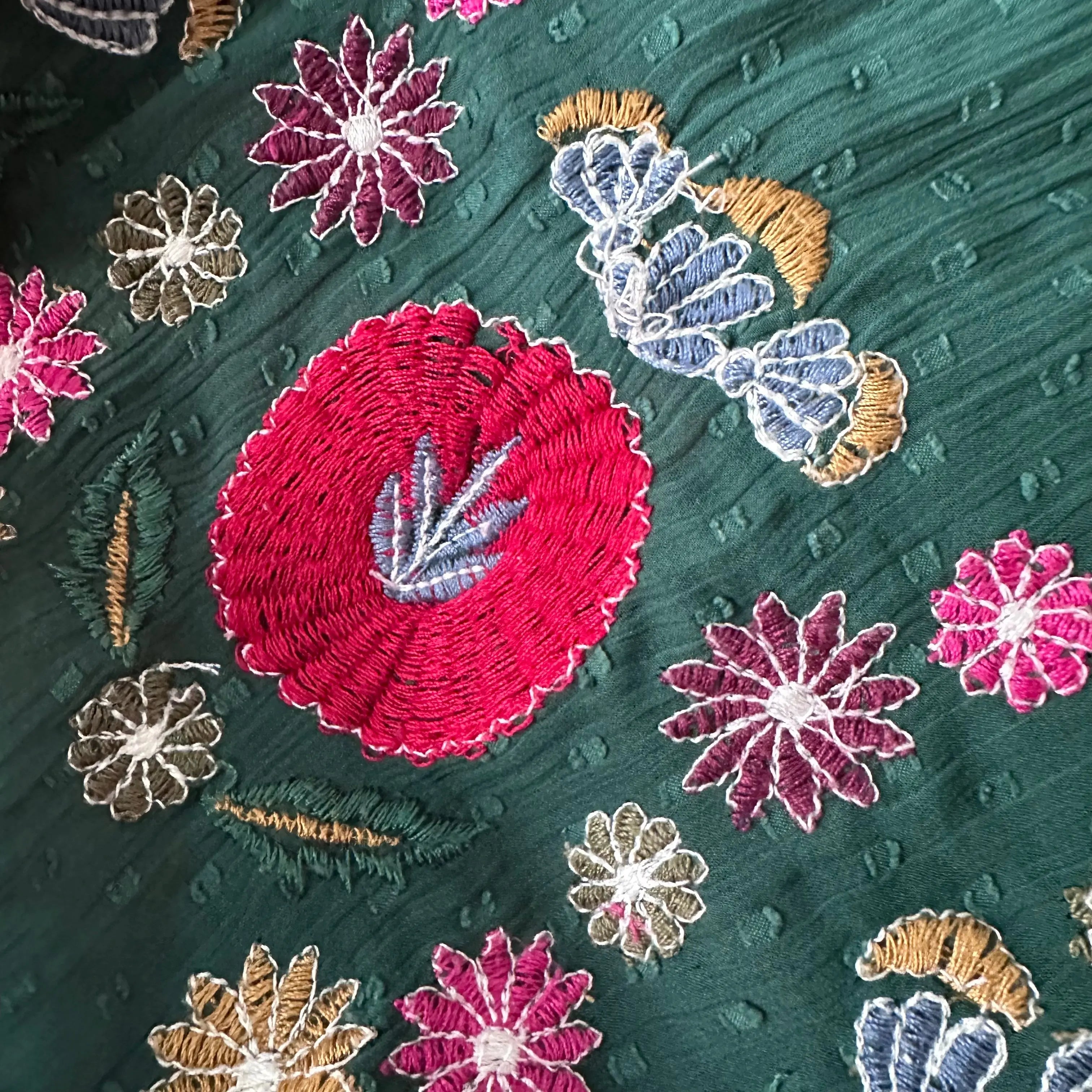 Zara kirjailtu paita S Bloomy Moon